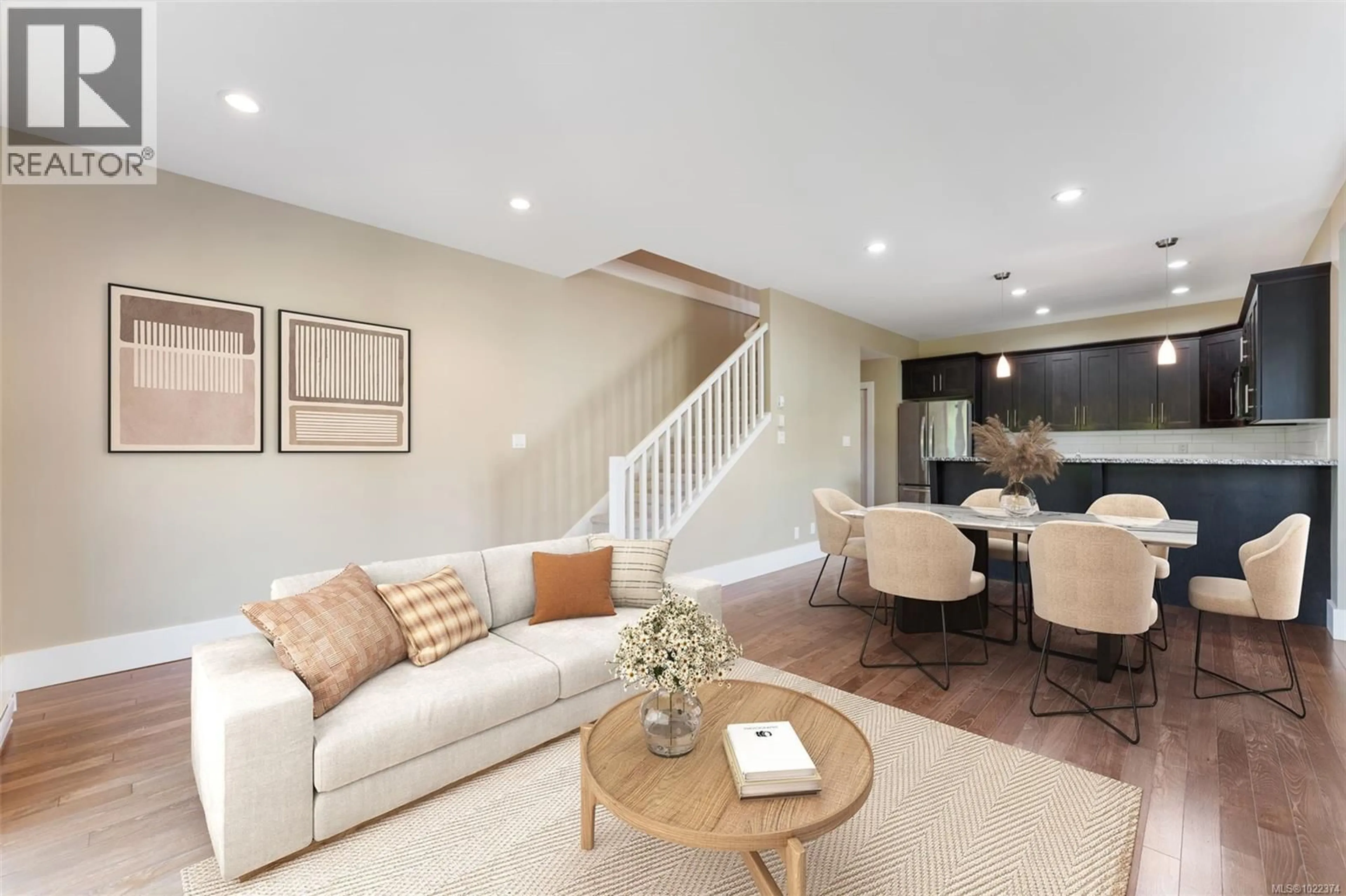 Living room with furniture, unknown for 3 - 2449 MALAVIEW AVENUE, Sidney British Columbia V8L2G4