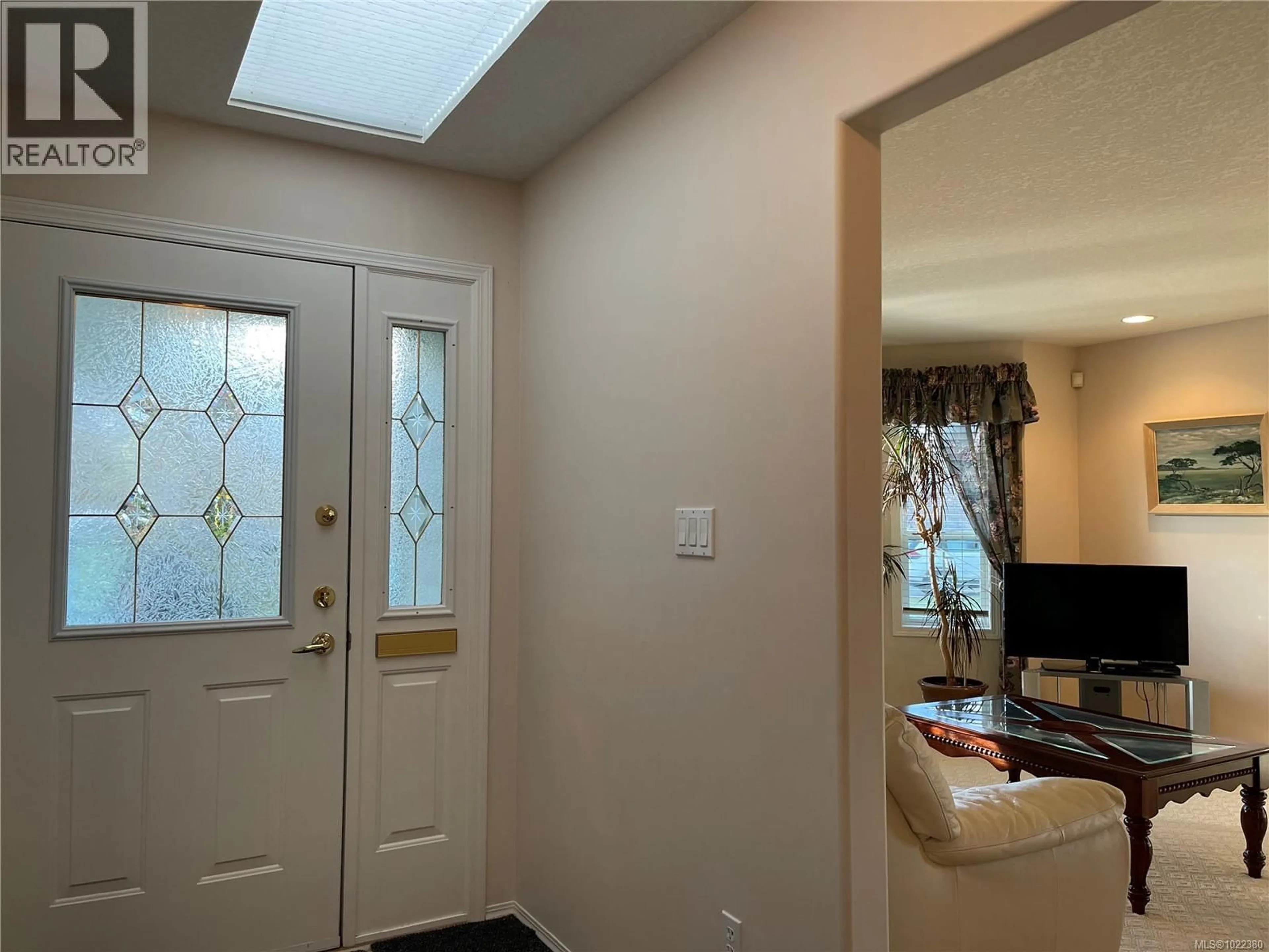 Indoor entryway for 15 - 3535 BURDE STREET, Port Alberni British Columbia V9Y8H3