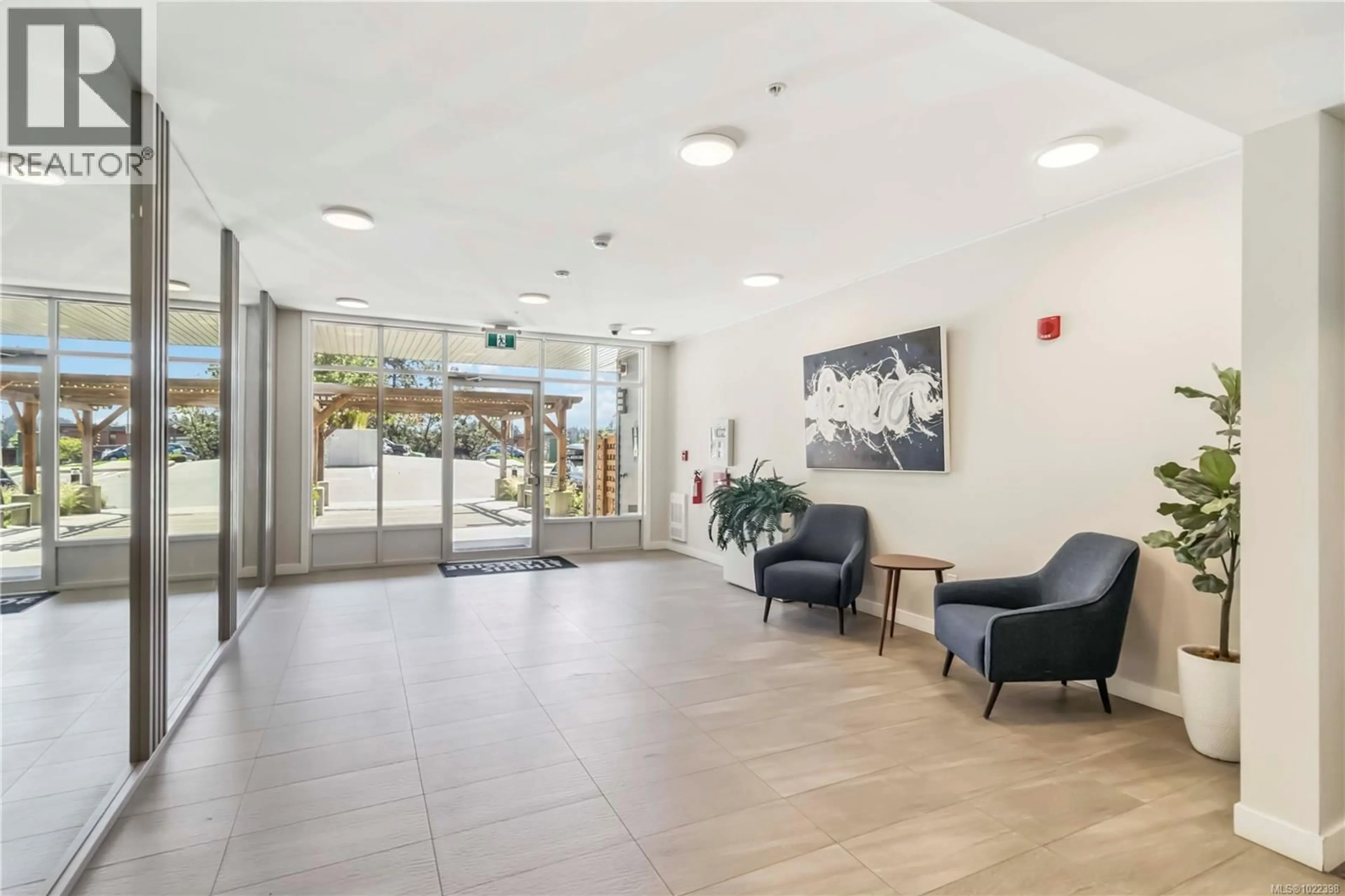 Indoor foyer for 215 - 110 PRESLEY PLACE, View Royal British Columbia V9B0Z1