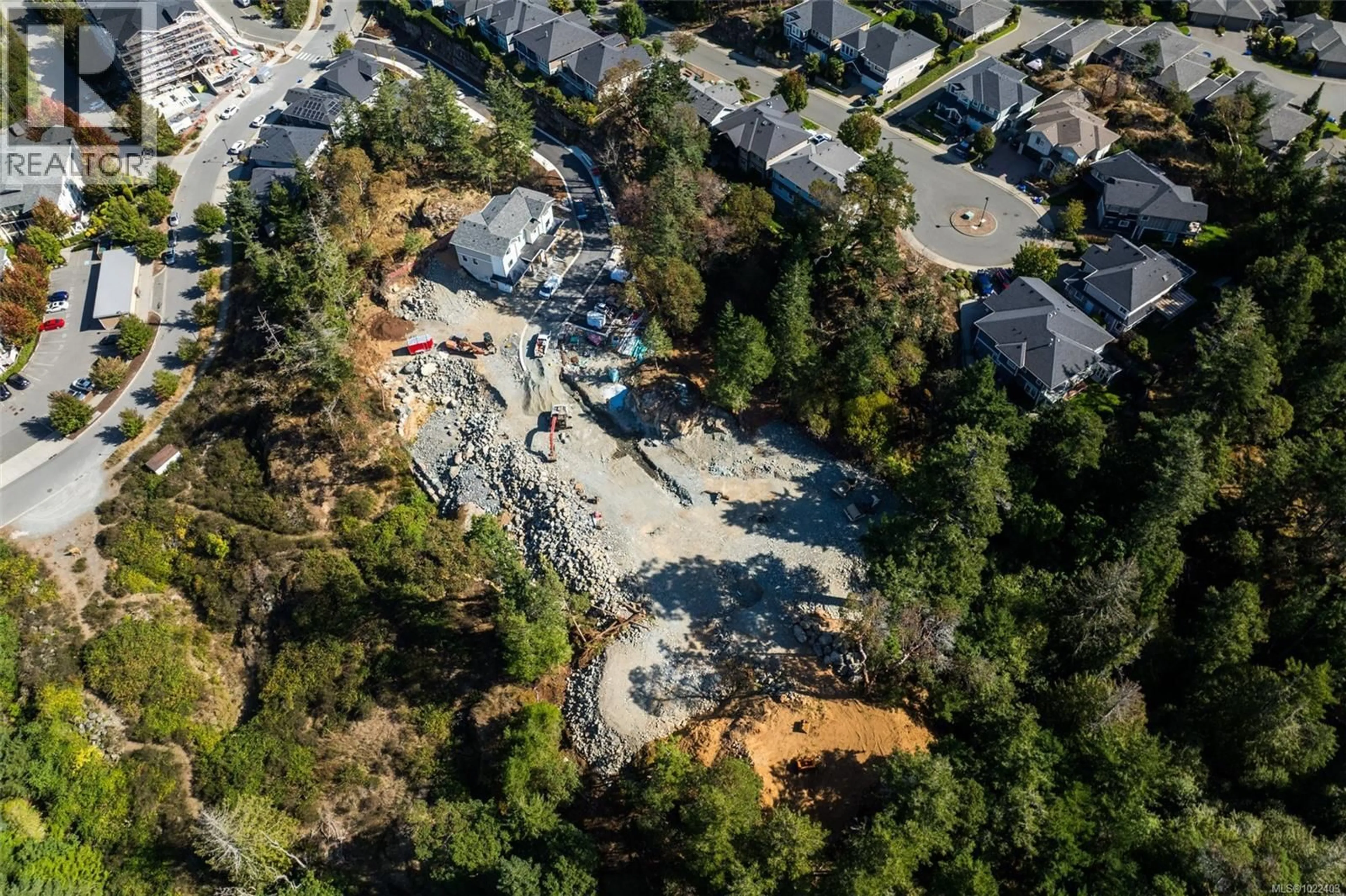 A pic from outside/outdoor area/front of a property/back of a property/a pic from drone, street for 2 - 571 BEZANTON WAY, Colwood British Columbia V9C0H2