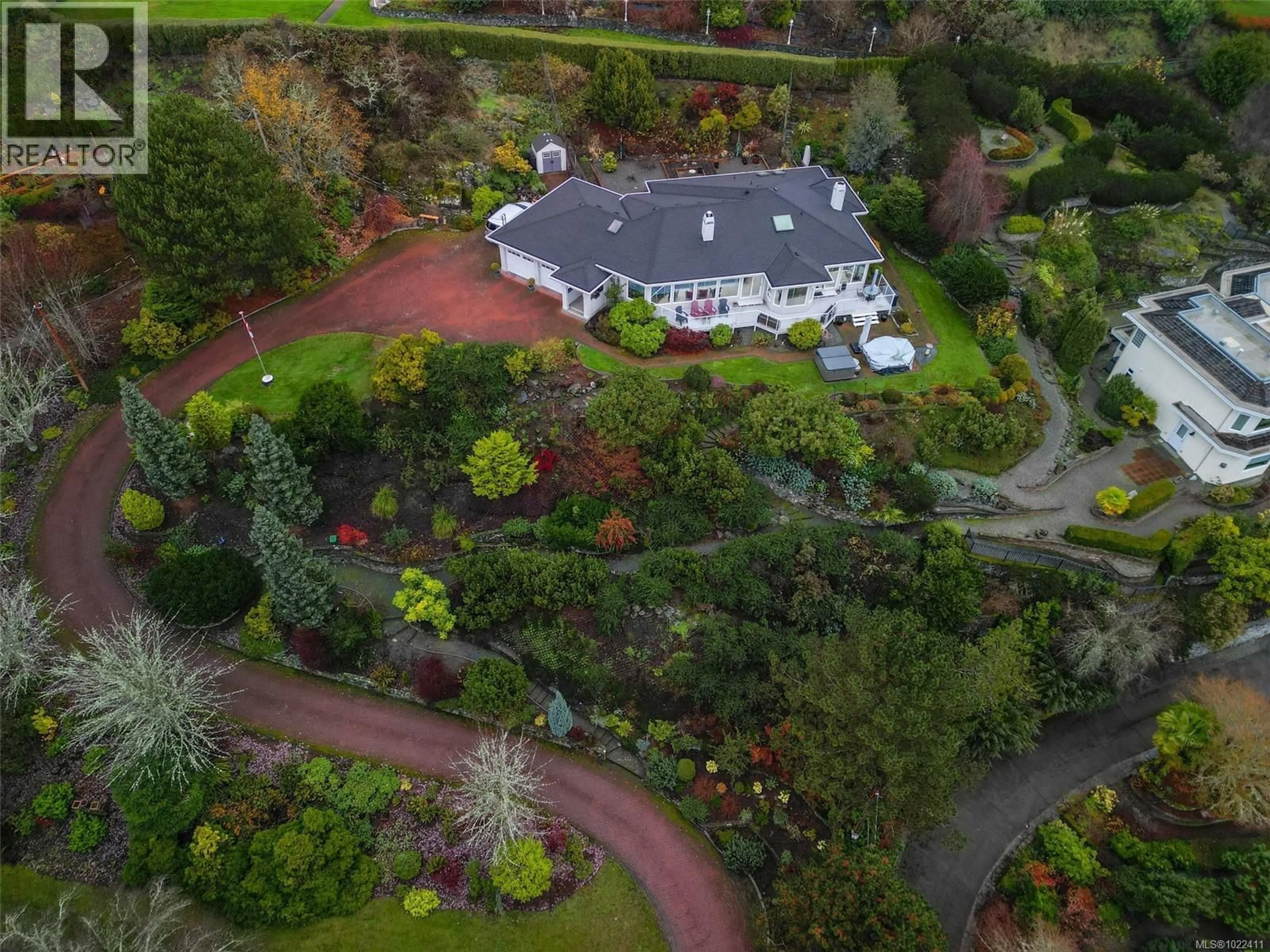 A pic from outside/outdoor area/front of a property/back of a property/a pic from drone, unknown for 11008 ORIOLE LANE, North Saanich British Columbia V8L5R1