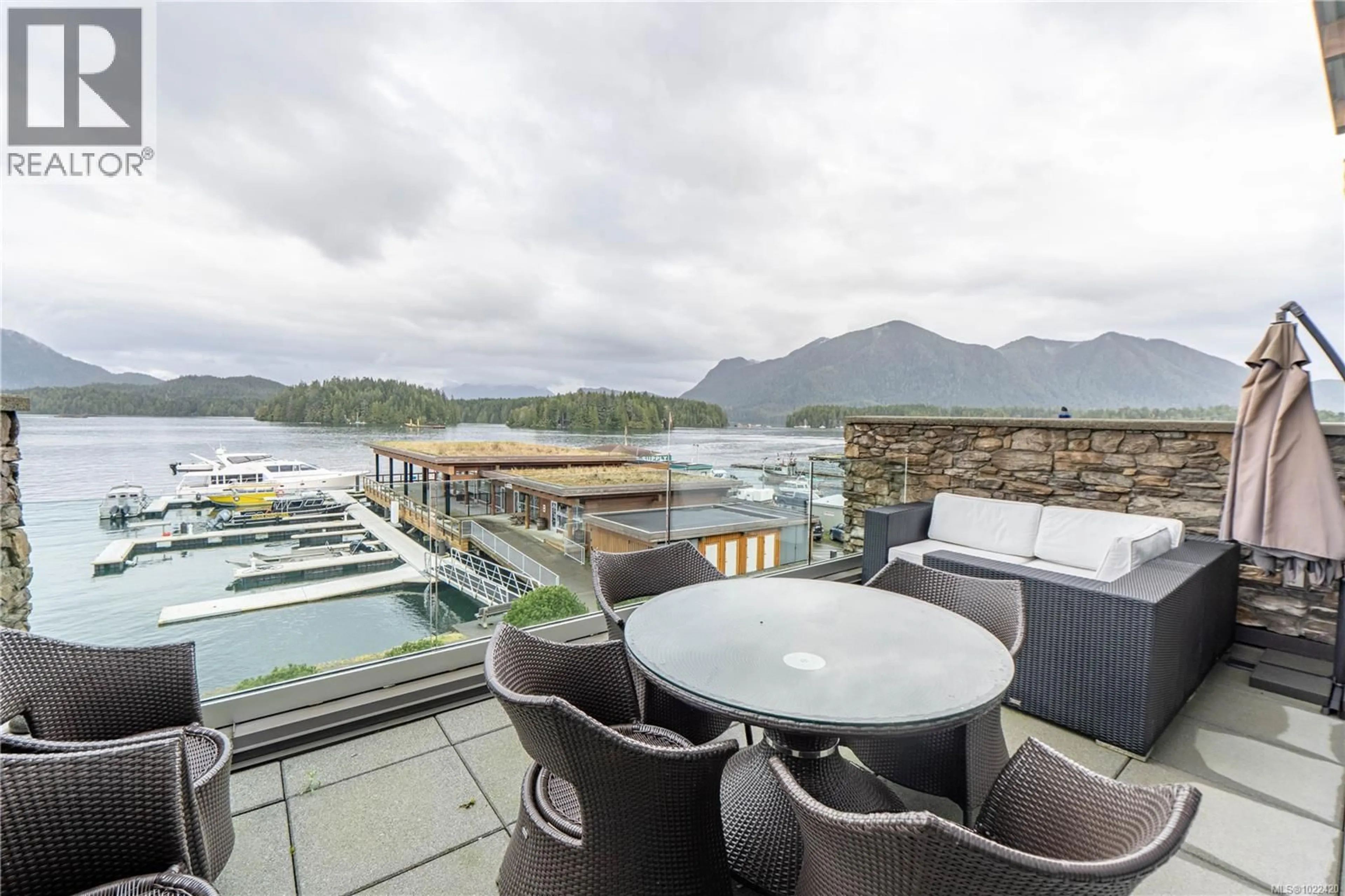 Patio, water/lake/river/ocean view for 304 - 368 MAIN STREET, Tofino British Columbia V0R2Z0