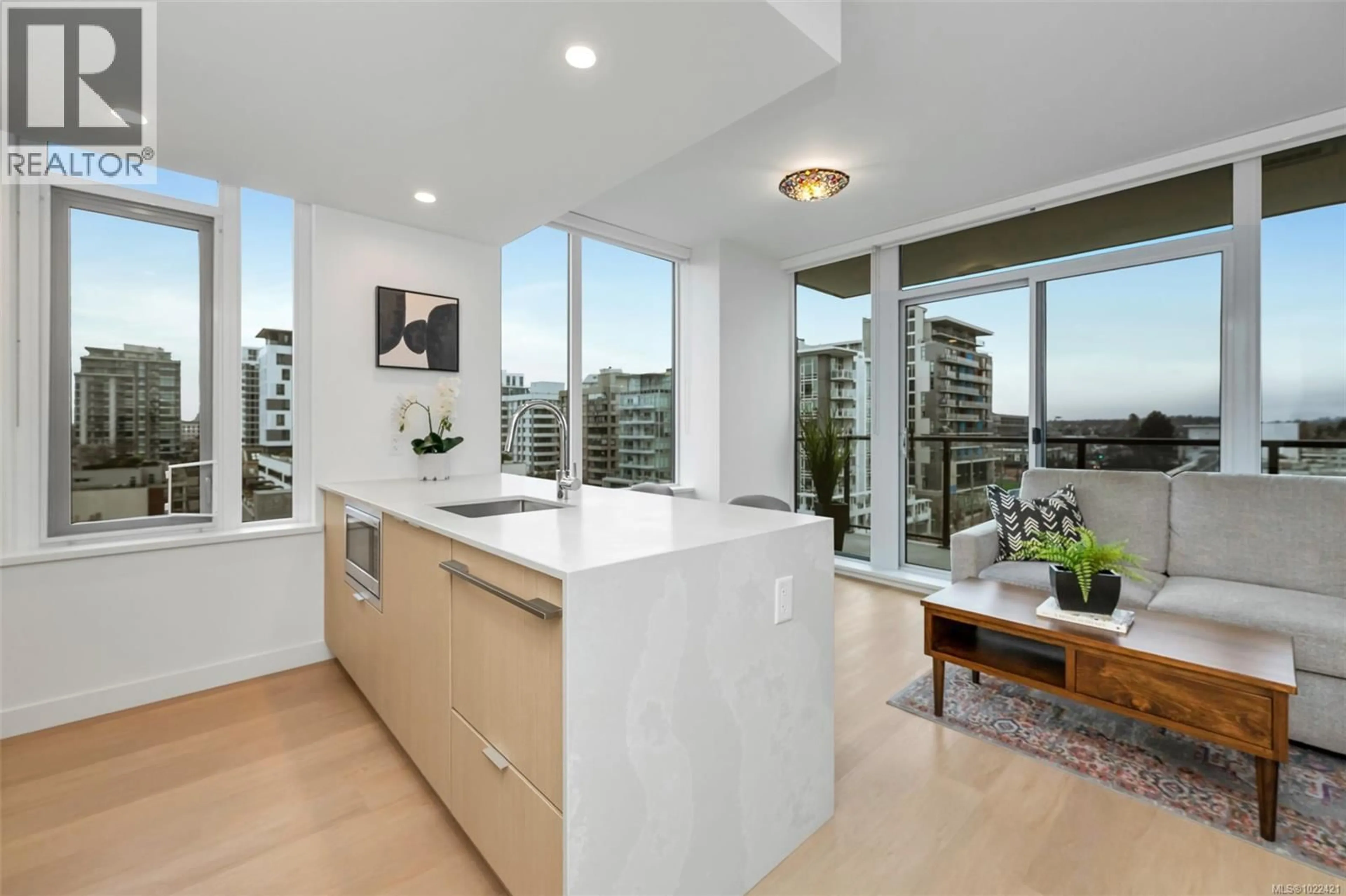 Unknown for 702 - 1100 YATES STREET, Victoria British Columbia V8V0H5