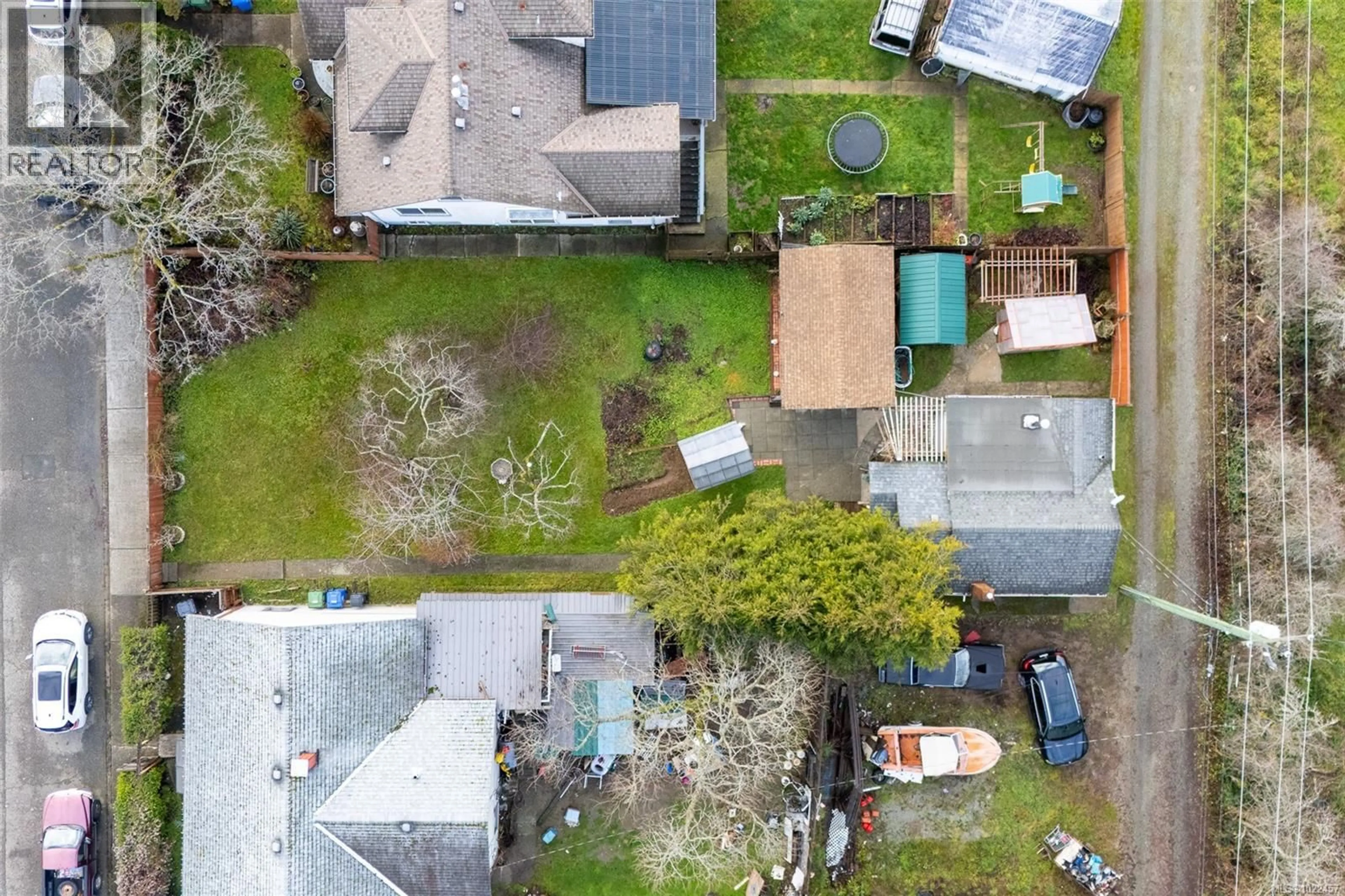 A pic from outside/outdoor area/front of a property/back of a property/a pic from drone, street for 3638 6TH AVENUE, Port Alberni British Columbia V9Y4L8