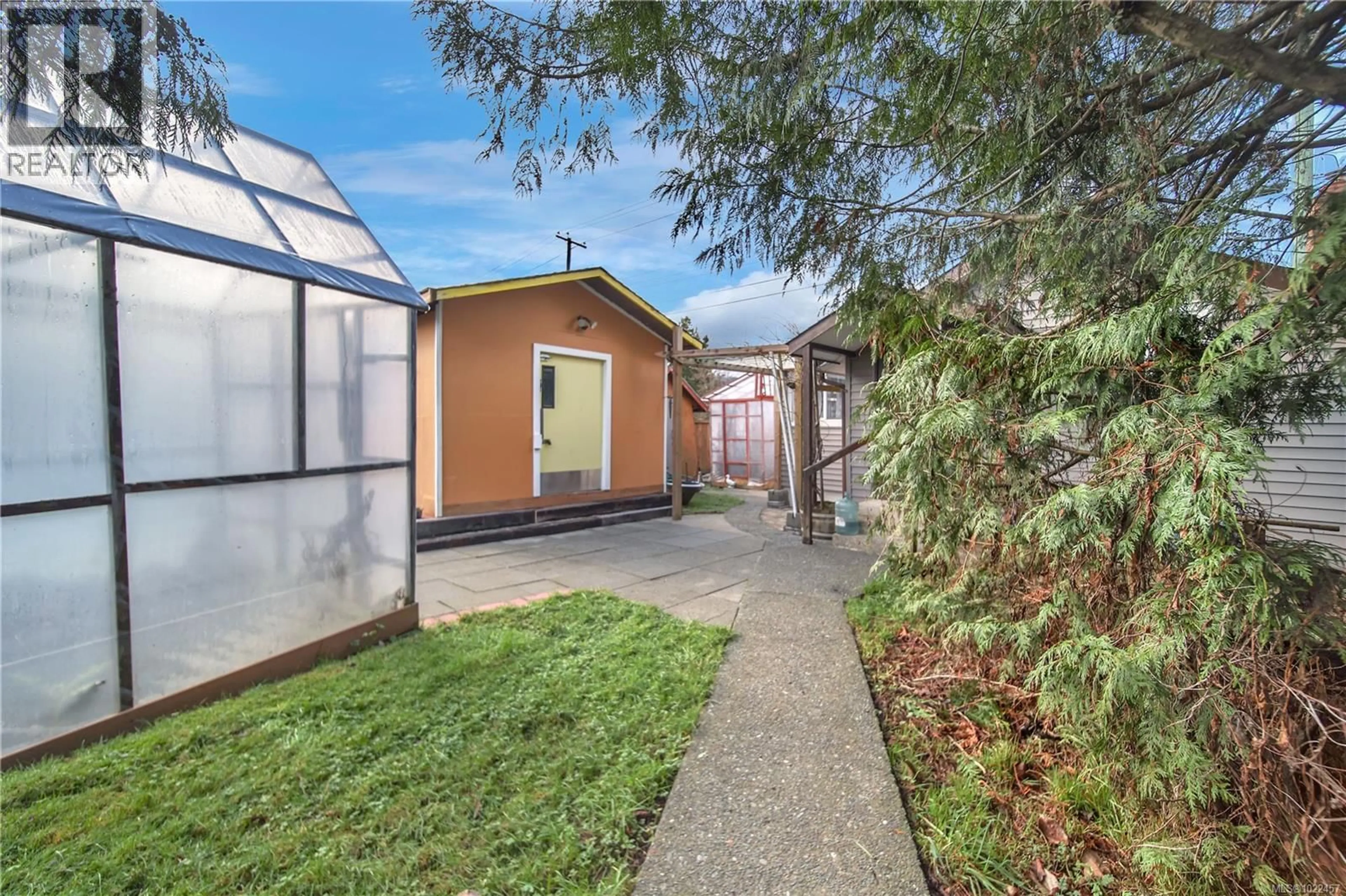 Patio, street for 3638 6TH AVENUE, Port Alberni British Columbia V9Y4L8