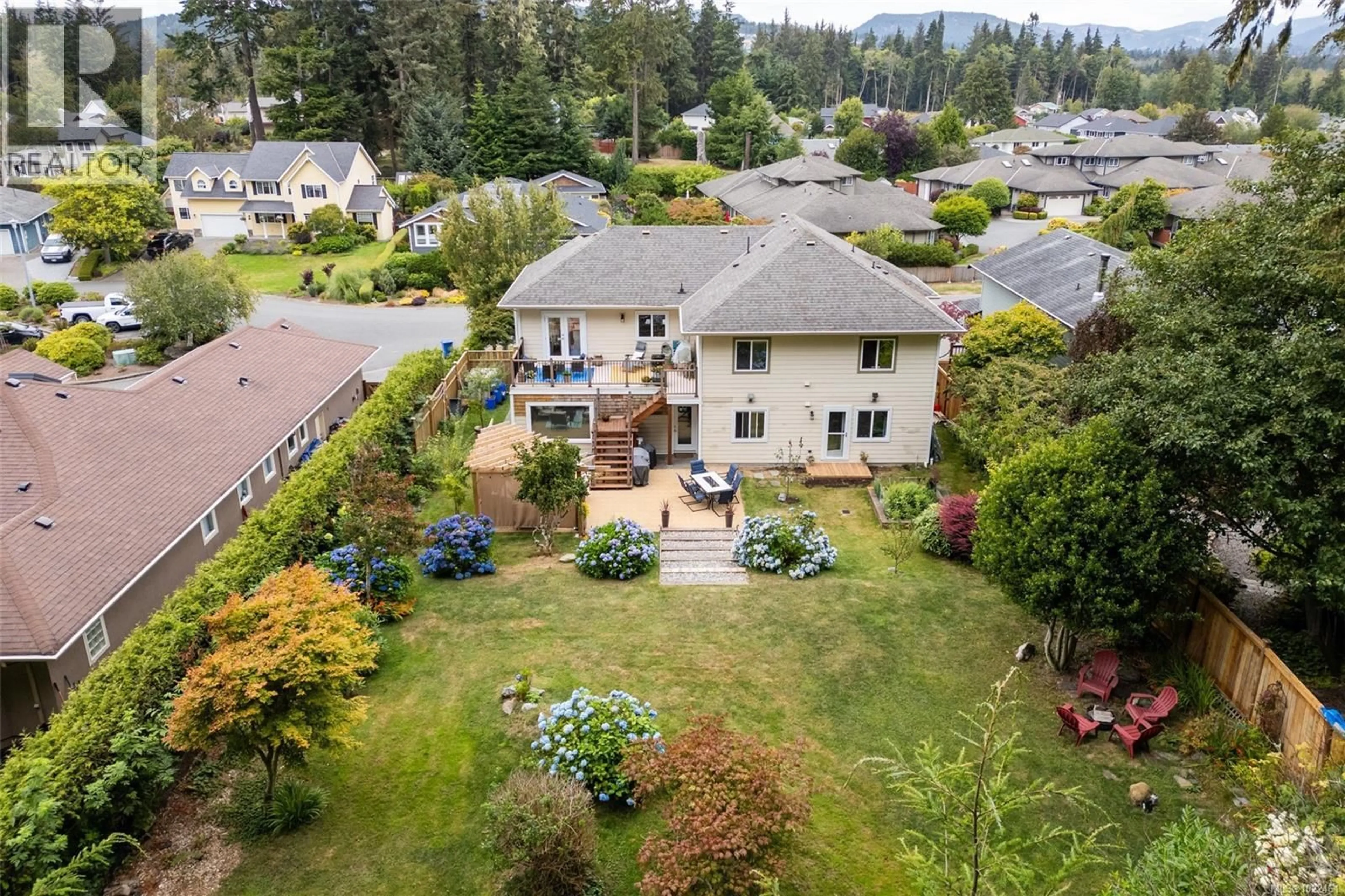 A pic from outside/outdoor area/front of a property/back of a property/a pic from drone, unknown for 7209 AUSTINS PLACE, Sooke British Columbia V9Z1A8