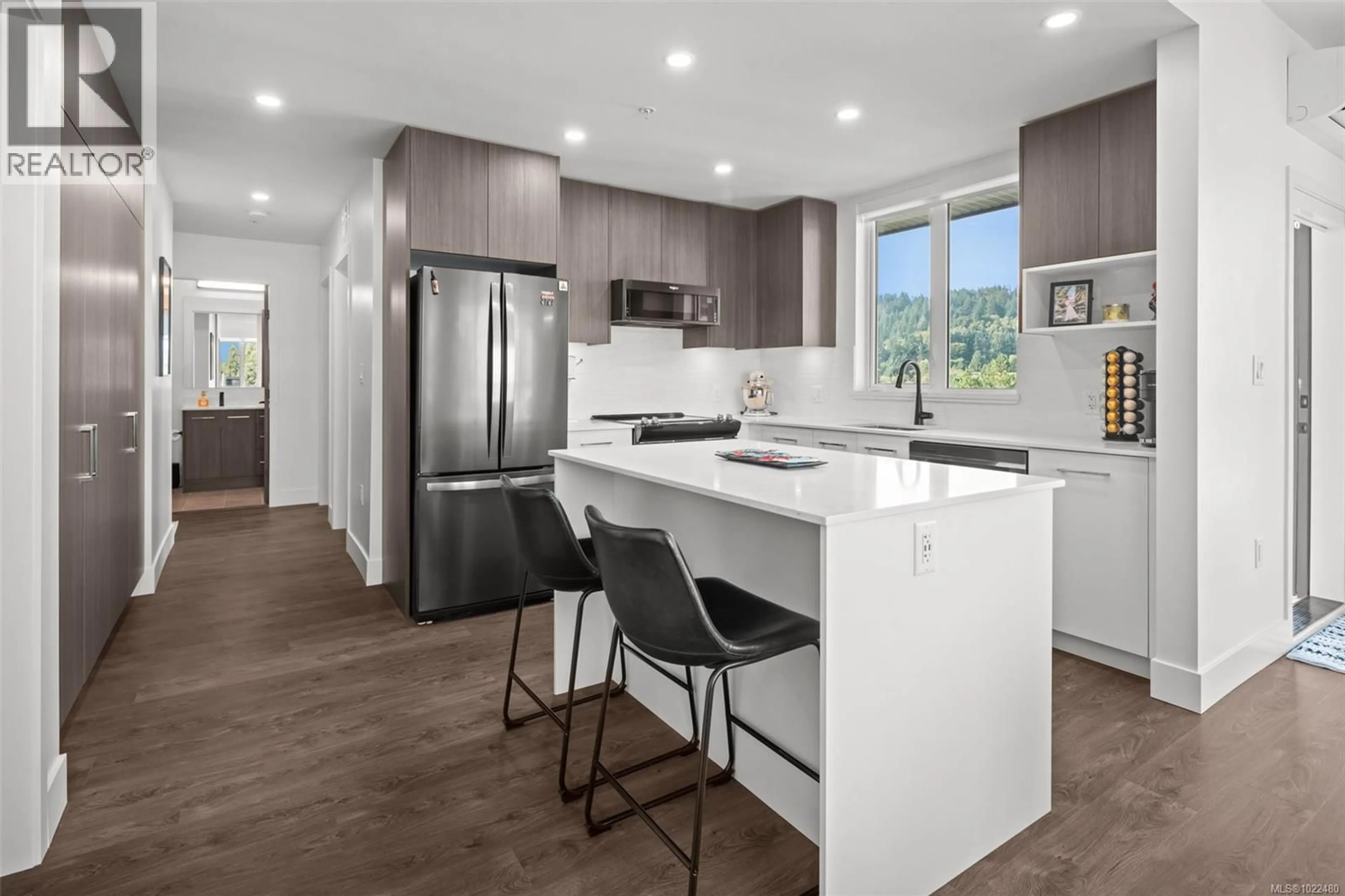 Open concept kitchen, unknown for 444 - 920 REUNION AVENUE, Langford British Columbia V9B0W8