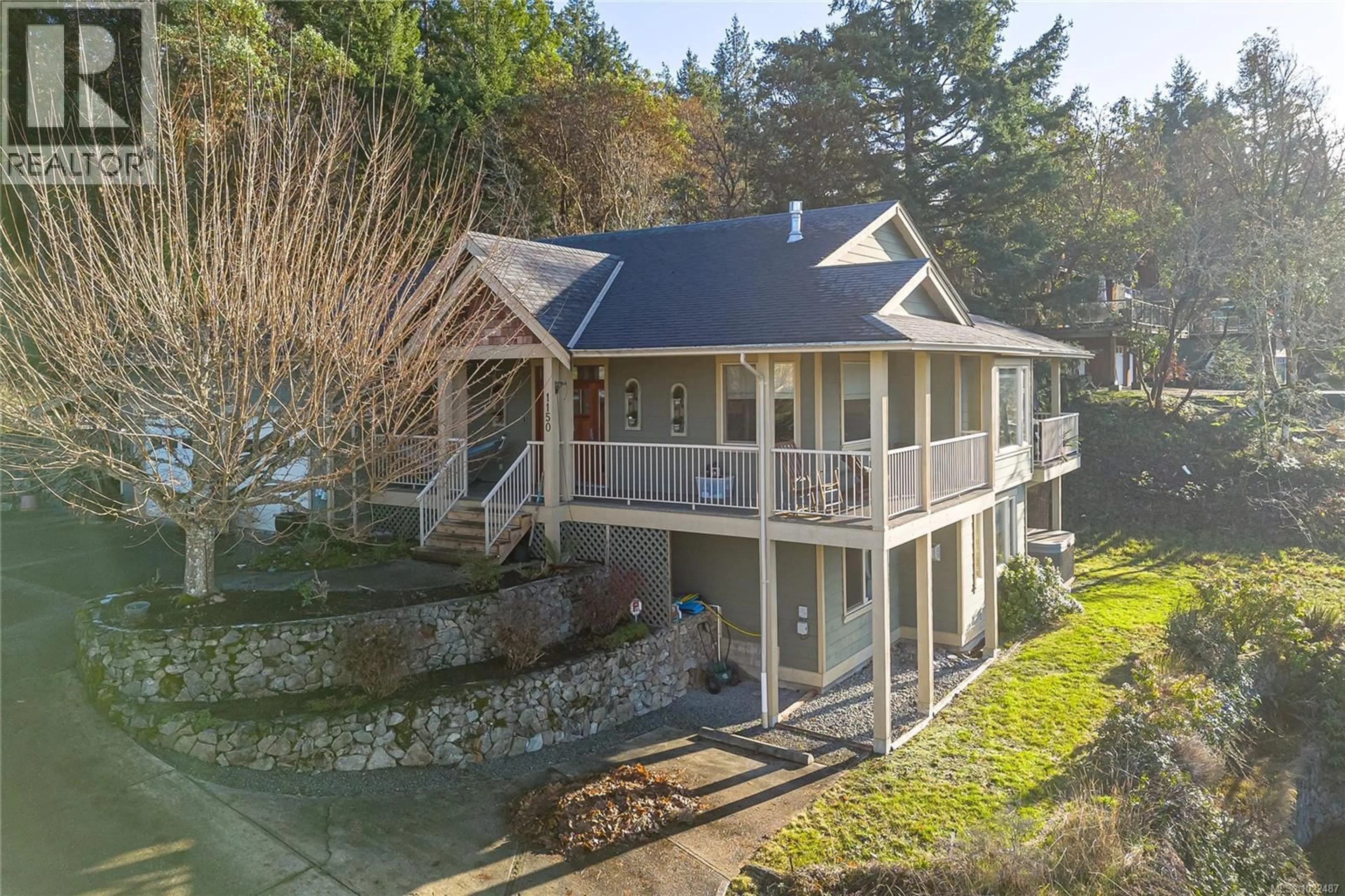 A pic from outside/outdoor area/front of a property/back of a property/a pic from drone, water/lake/river/ocean view for 1150 KATHLEEN DRIVE, Duncan British Columbia V9L5S4