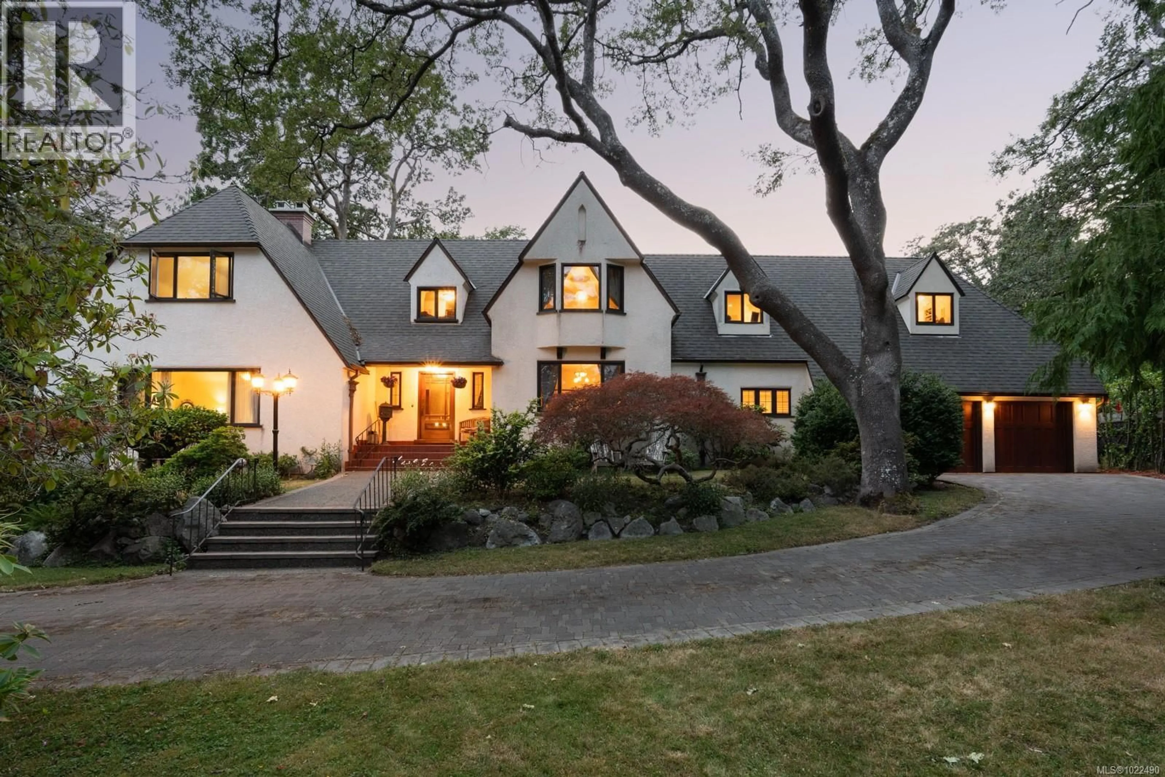 Unknown for 3290 UPPER TERRACE ROAD, Oak Bay British Columbia V8R6E6