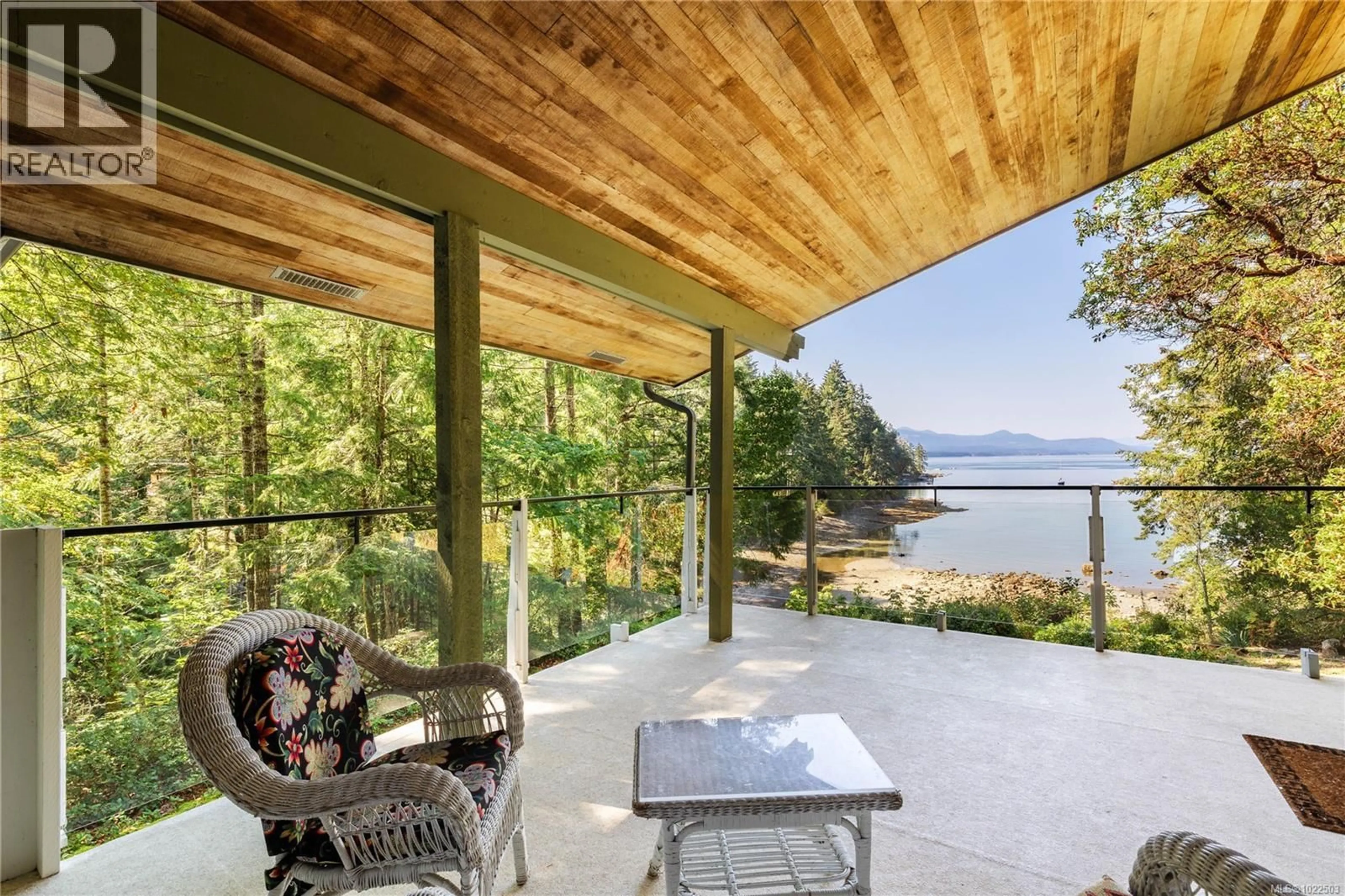Patio, water/lake/river/ocean view for 212 SUNSET DRIVE, Salt Spring British Columbia V8K1L4