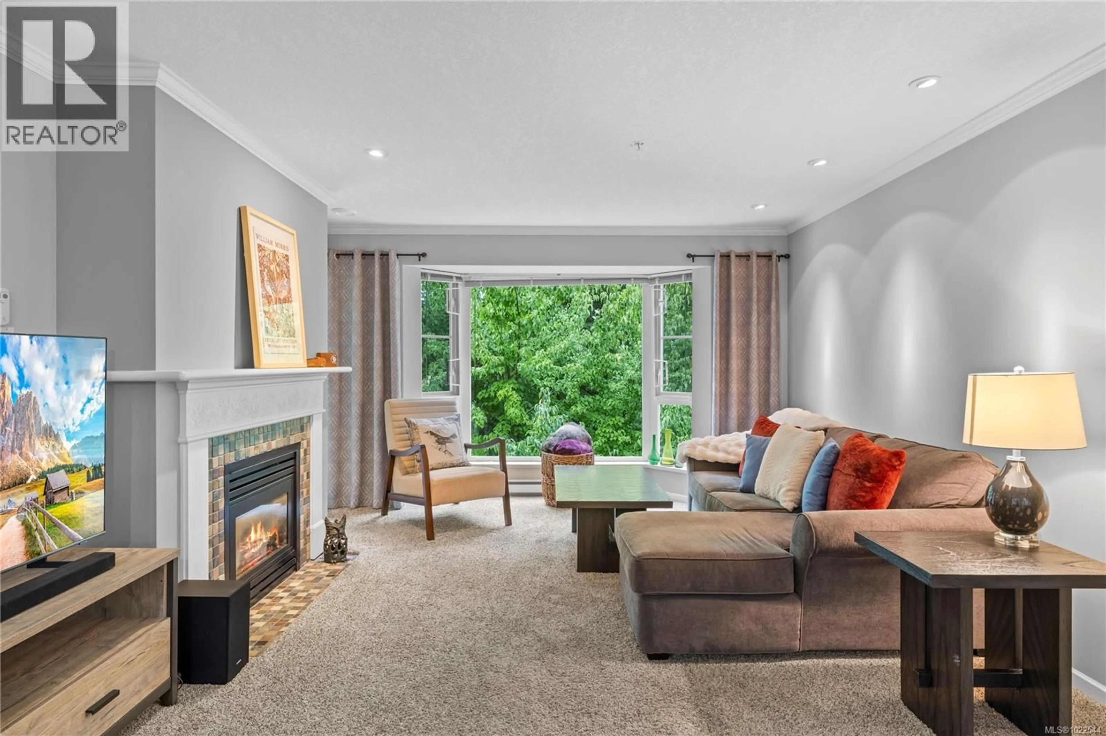 Living room with furniture, unknown for 307 - 5620 EDGEWATER LANE, Nanaimo British Columbia V9T6K1