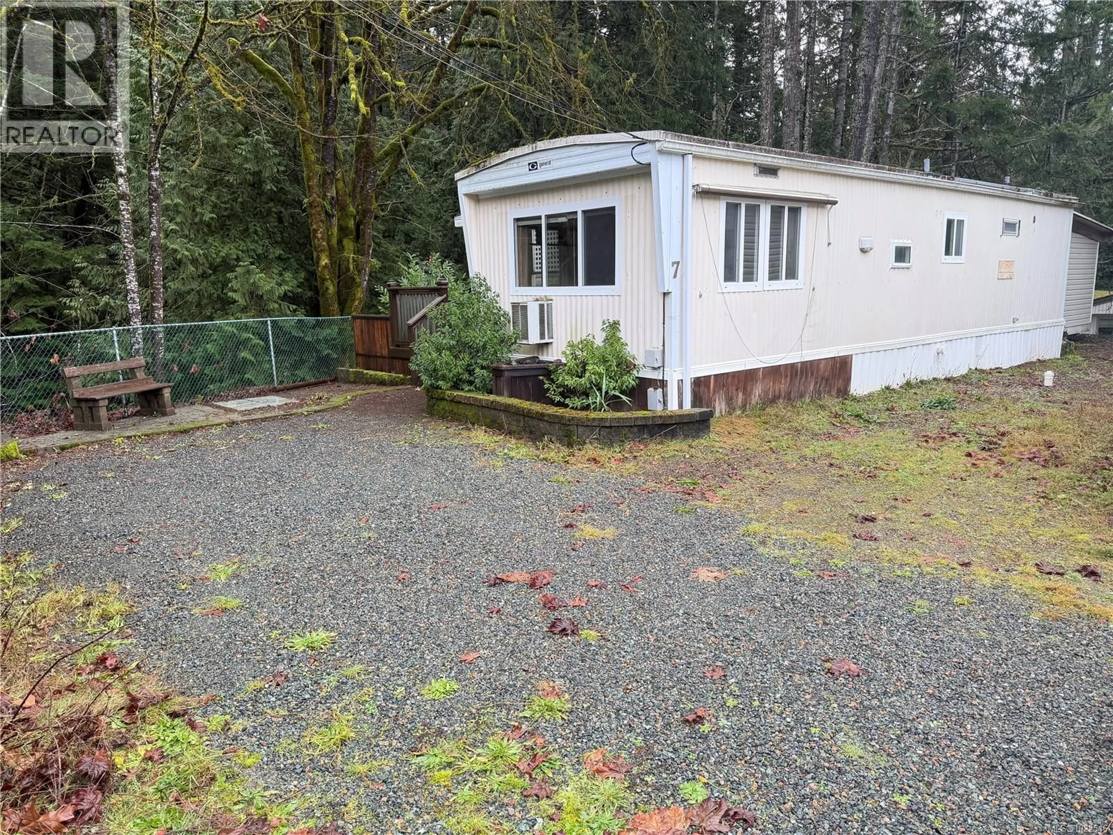 A pic from outside/outdoor area/front of a property/back of a property/a pic from drone, unknown for 7 - 1655 ALBERNI HIGHWAY, Port Alberni British Columbia V9Y8G8