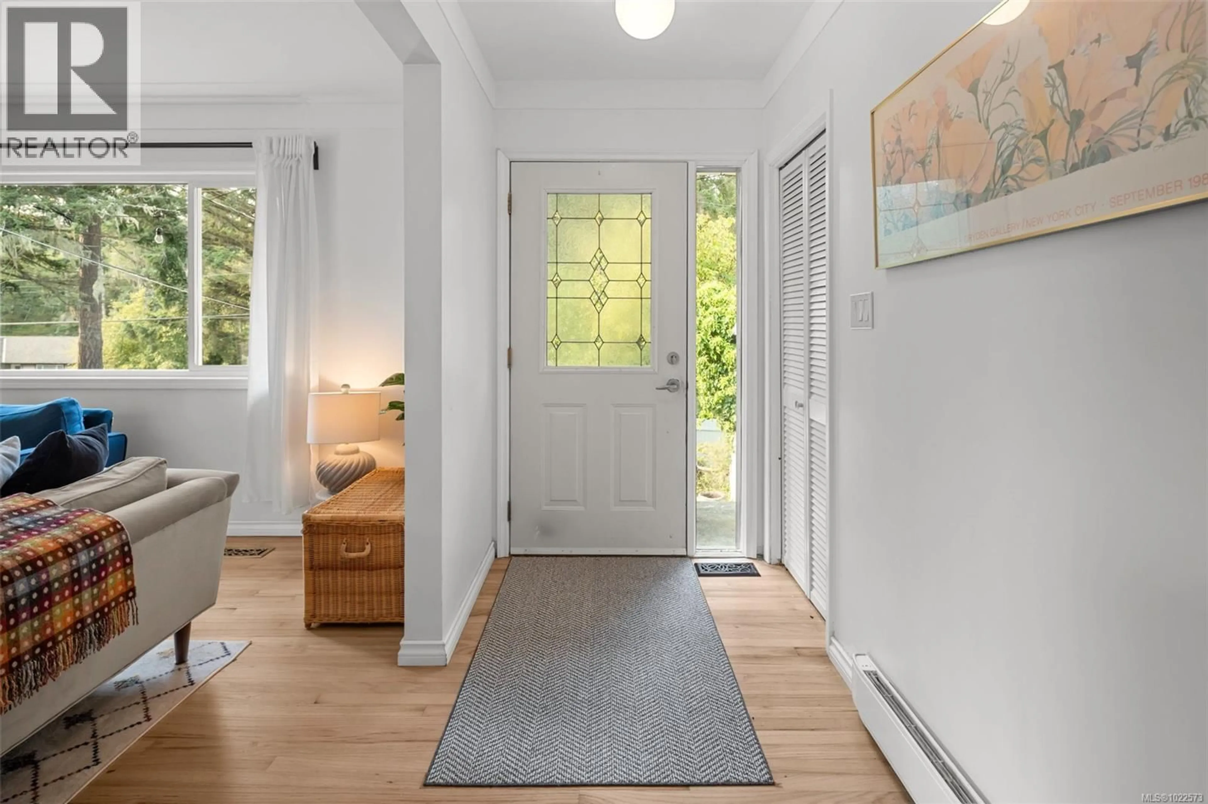 Indoor entryway for 7147 WRIGHT ROAD, Sooke British Columbia V9Z0S5