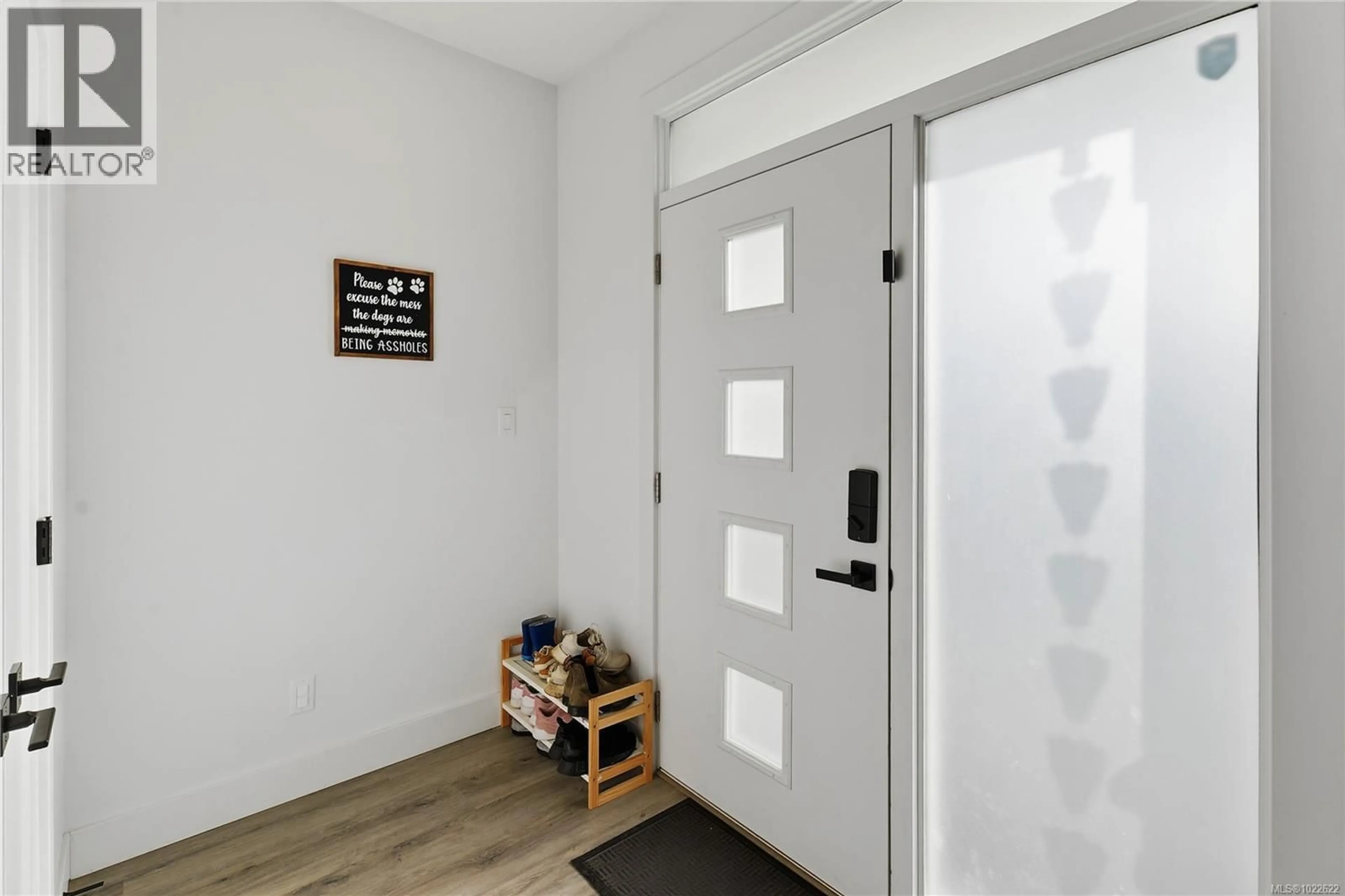 Indoor entryway for 3367 SKINNER ROAD, Duncan British Columbia V9L4V4