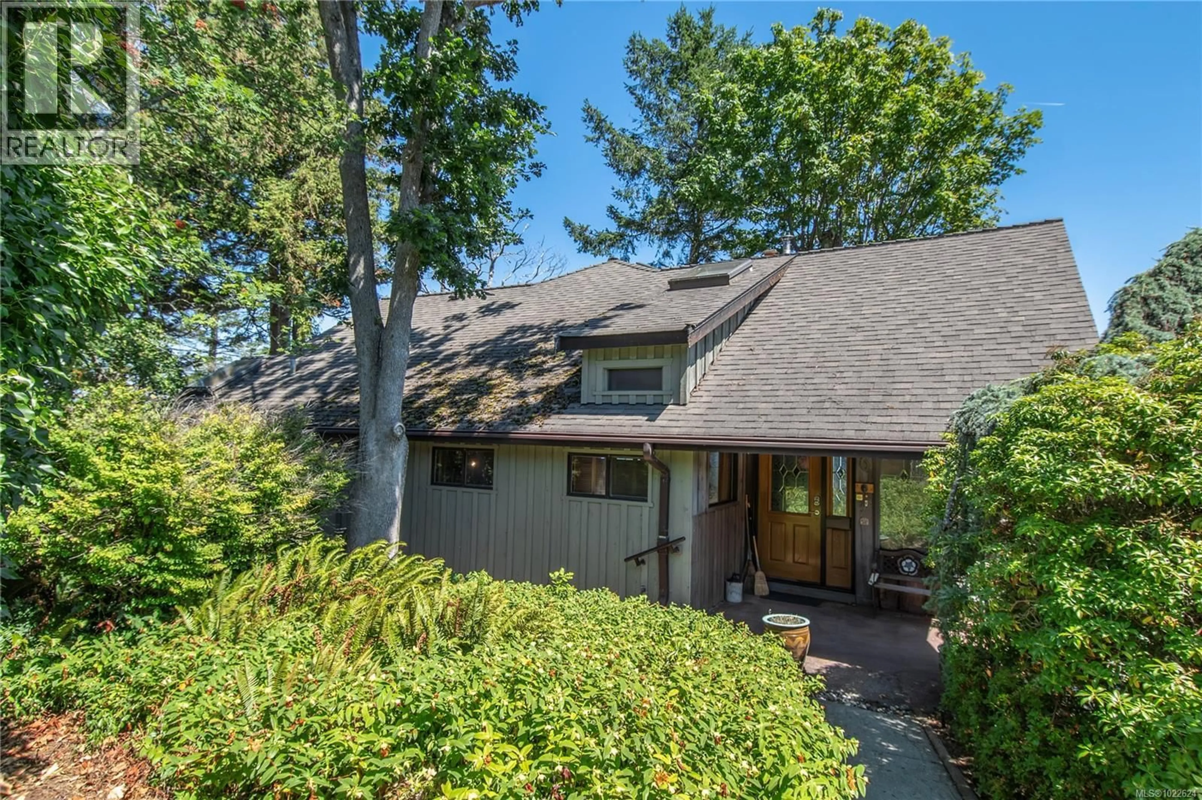 Unknown for 561 & 565 ISLAND HIGHWAY, Campbell River British Columbia V9W2B9