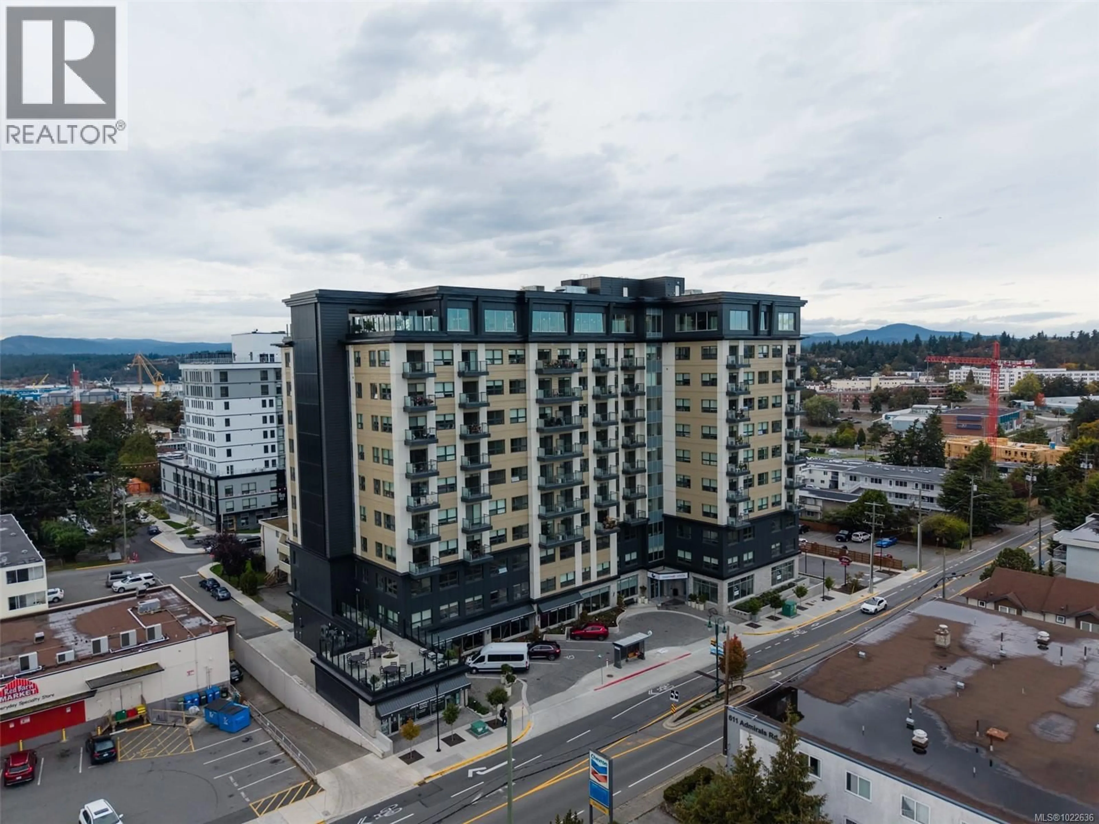 A pic from outside/outdoor area/front of a property/back of a property/a pic from drone, city buildings view from balcony for 1009 - 622 ADMIRALS ROAD, Esquimalt British Columbia V9A2N7