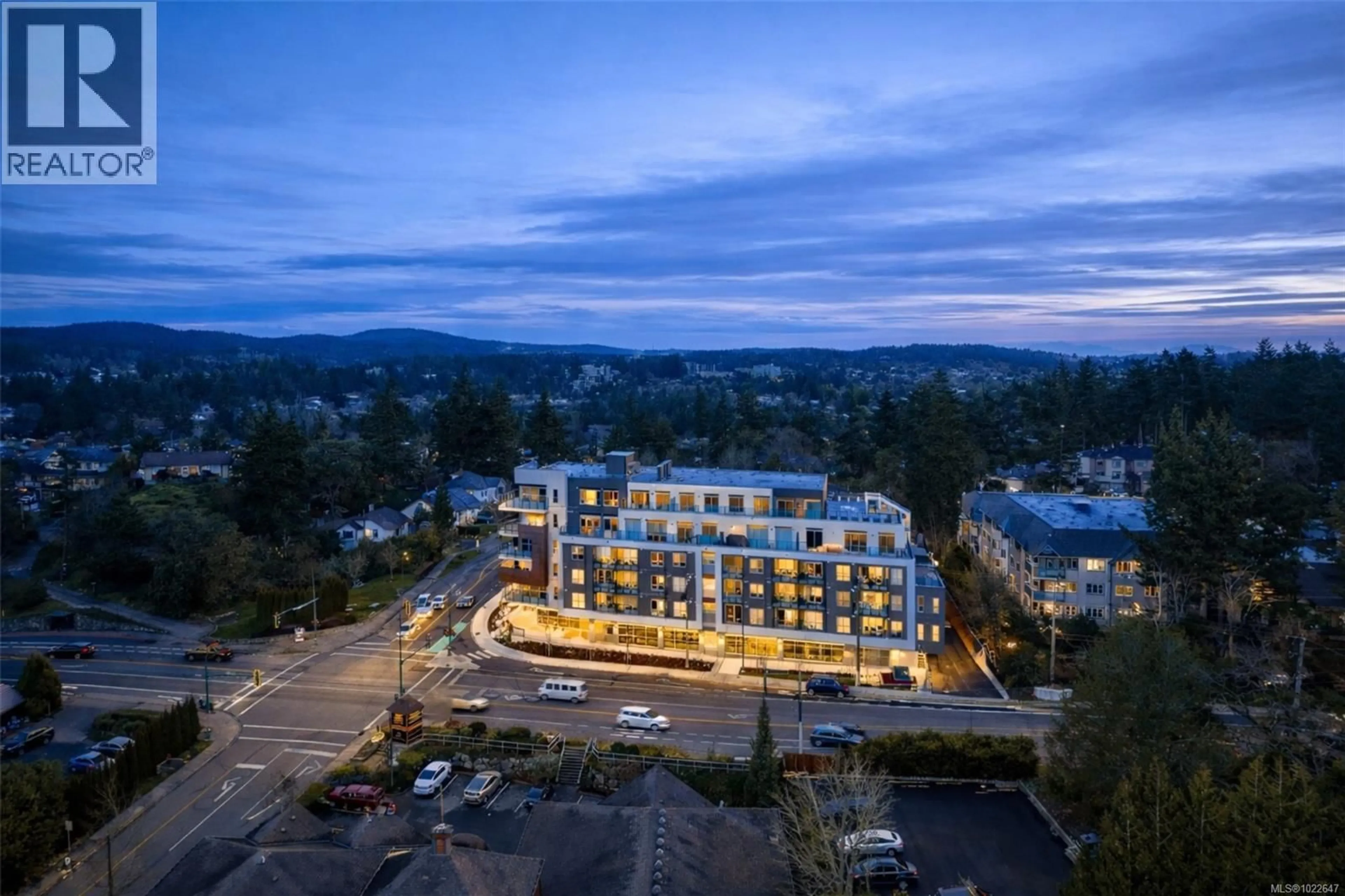 Patio, mountain view for 207 - 258 HELMCKEN ROAD, View Royal British Columbia V9B7G9