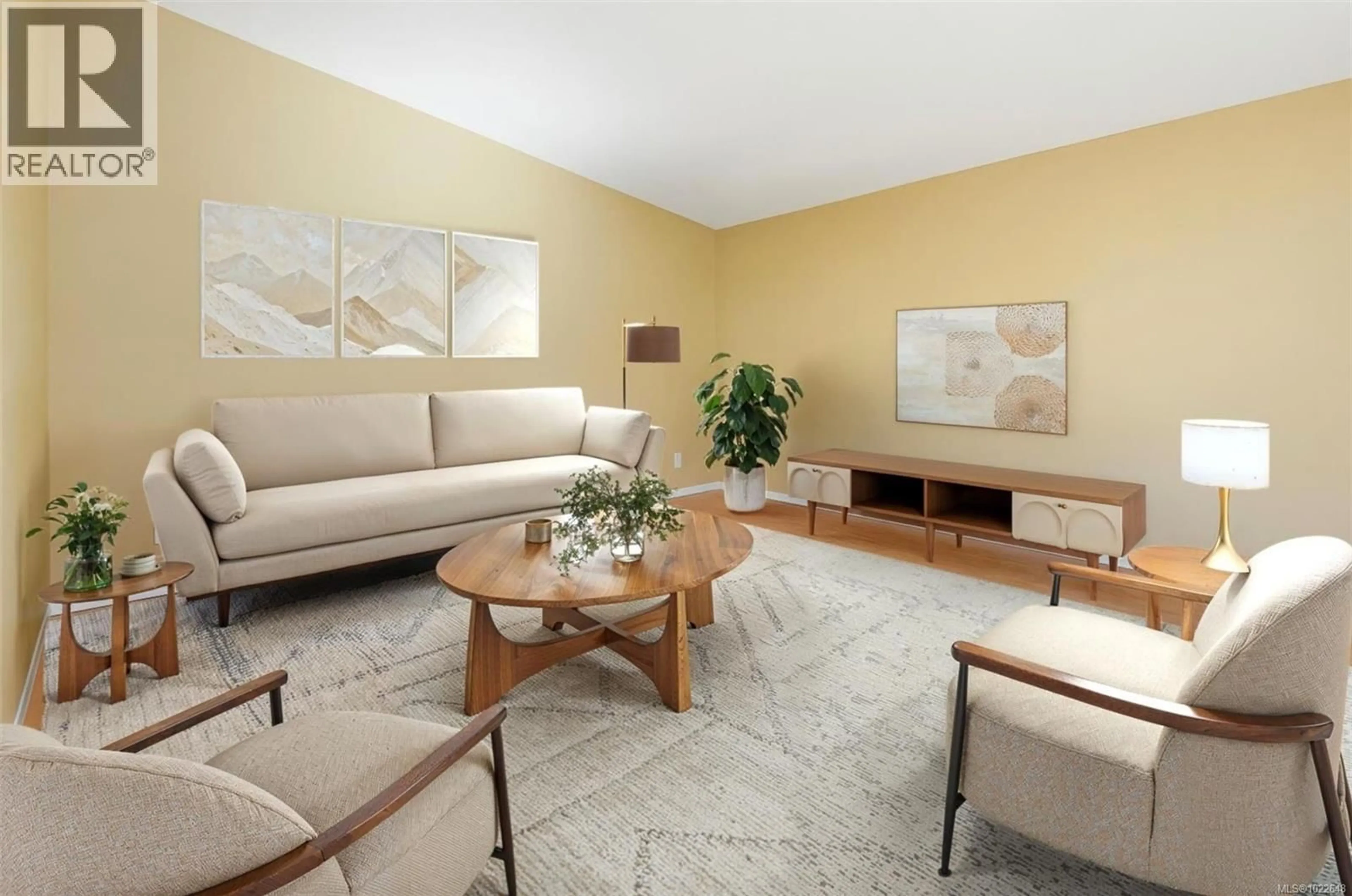 Living room with furniture, unknown for 21 - 2740 STAUTW ROAD, Central Saanich British Columbia V8M0A8