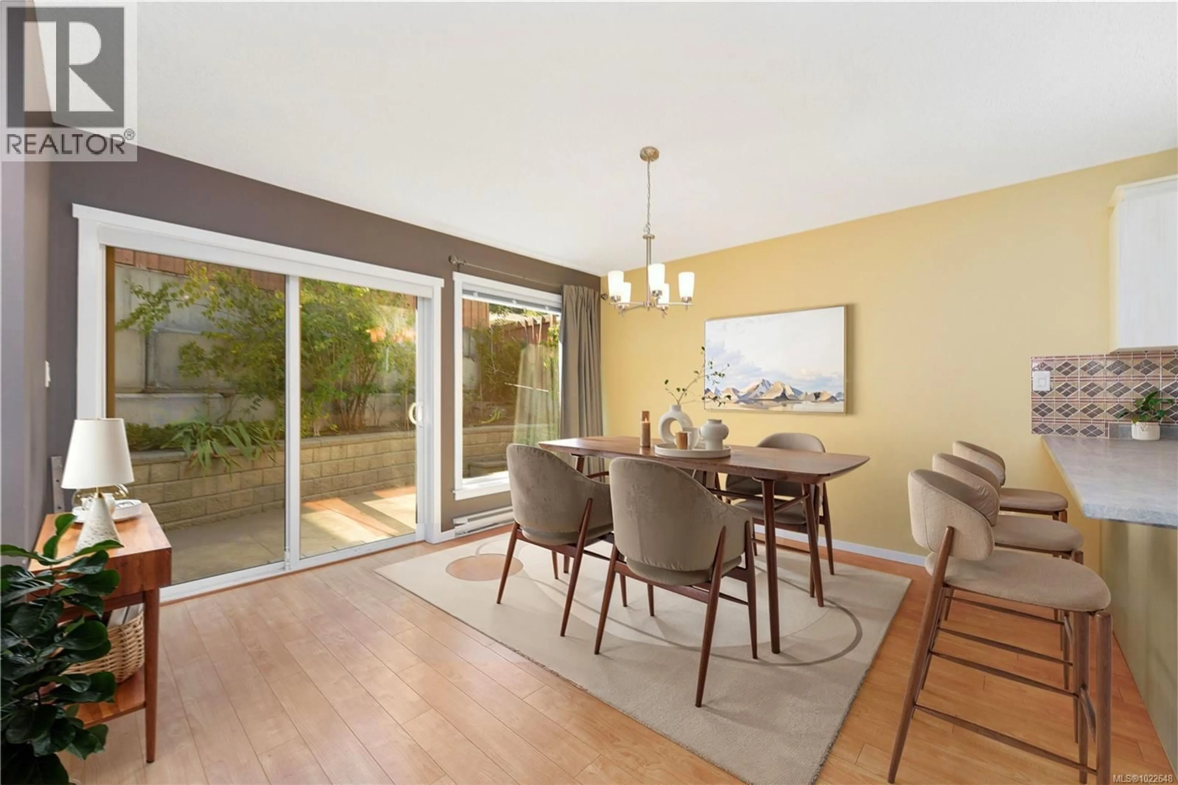 Dining room, wood/laminate floor for 21 - 2740 STAUTW ROAD, Central Saanich British Columbia V8M0A8