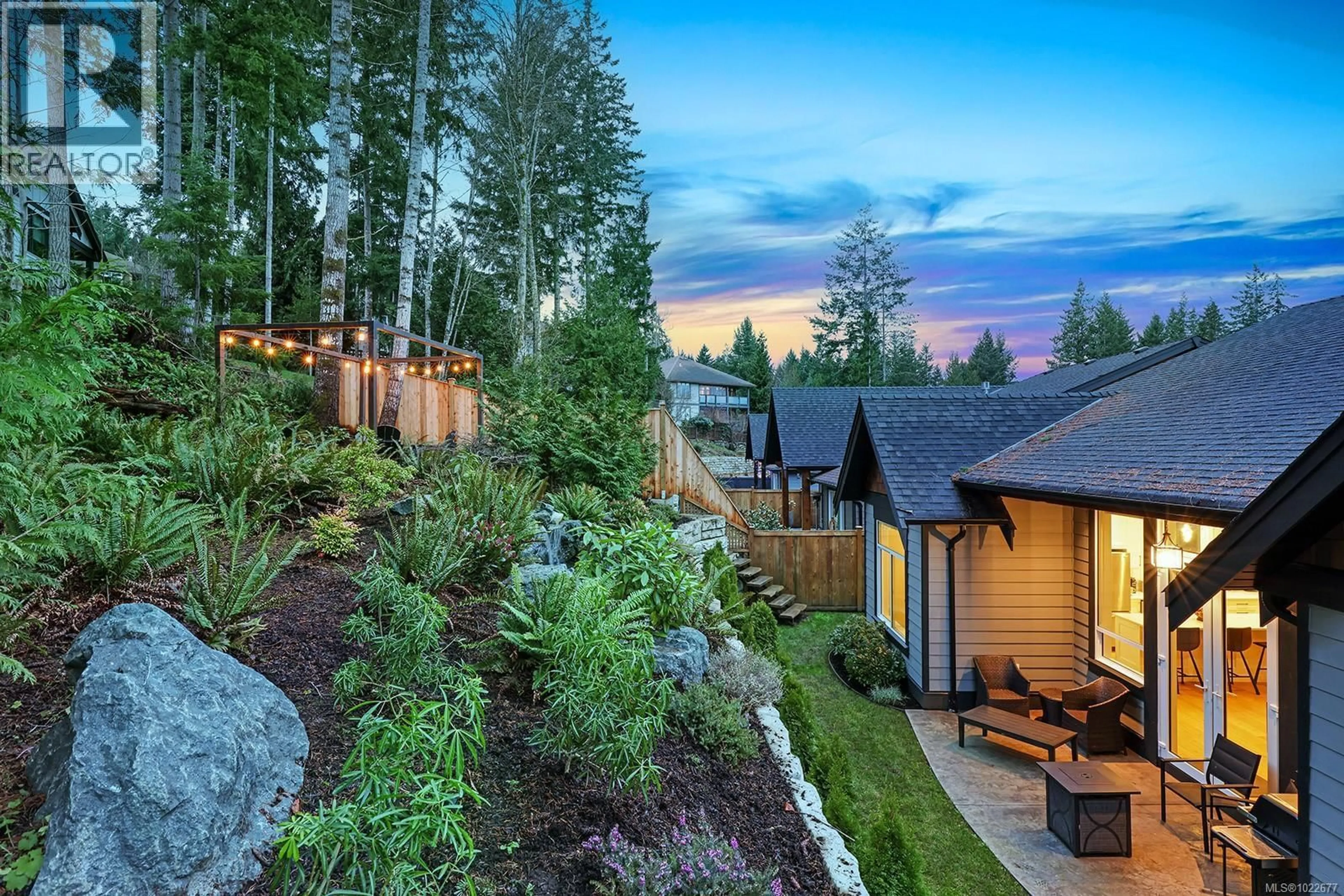 Patio, mountain view for 3221 KLANAWA CRESCENT, Courtenay British Columbia V9N0H4