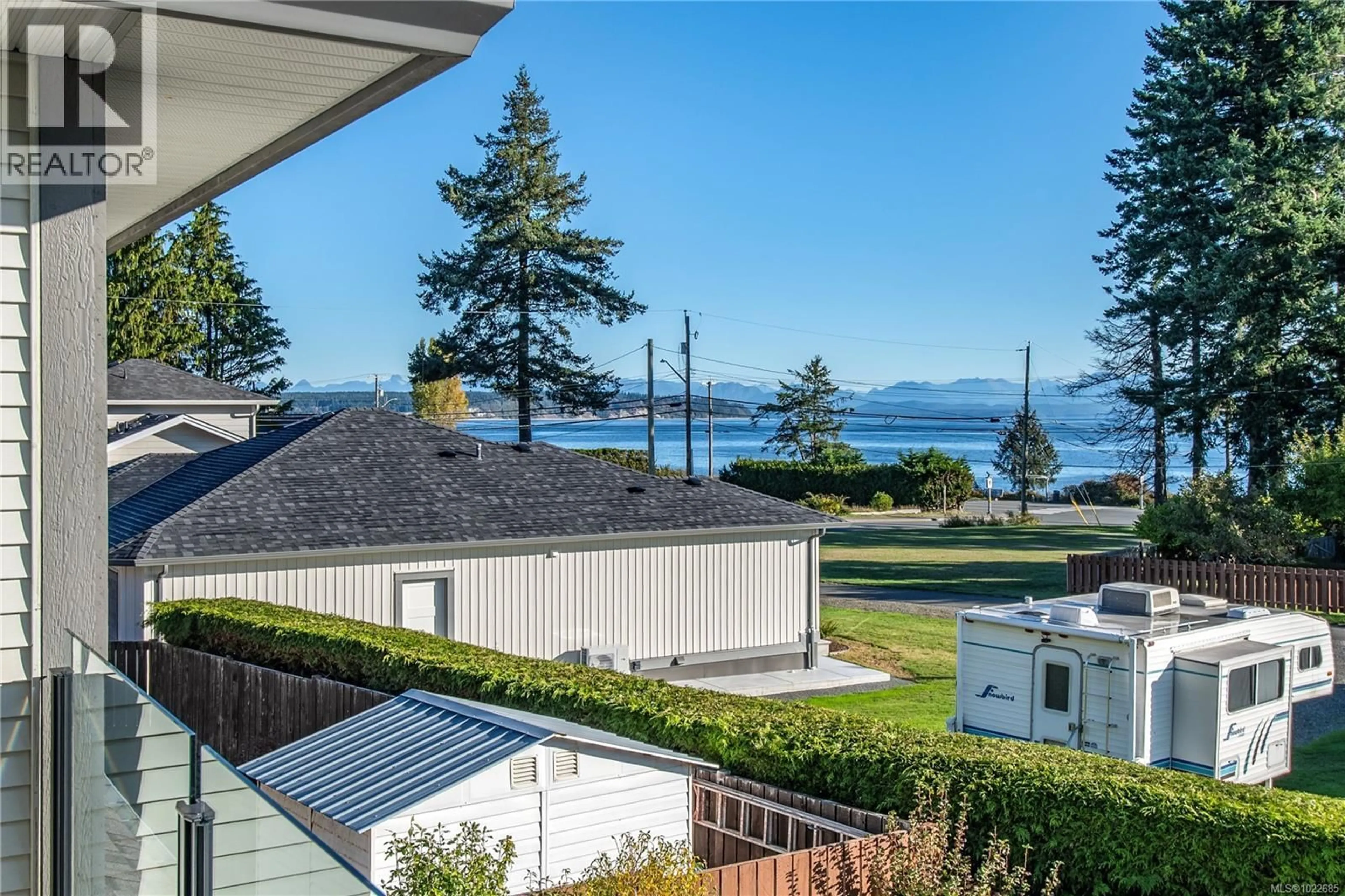 A pic from outside/outdoor area/front of a property/back of a property/a pic from drone, water/lake/river/ocean view for 5 - 91 DAHL ROAD, Campbell River British Columbia V9W1T4