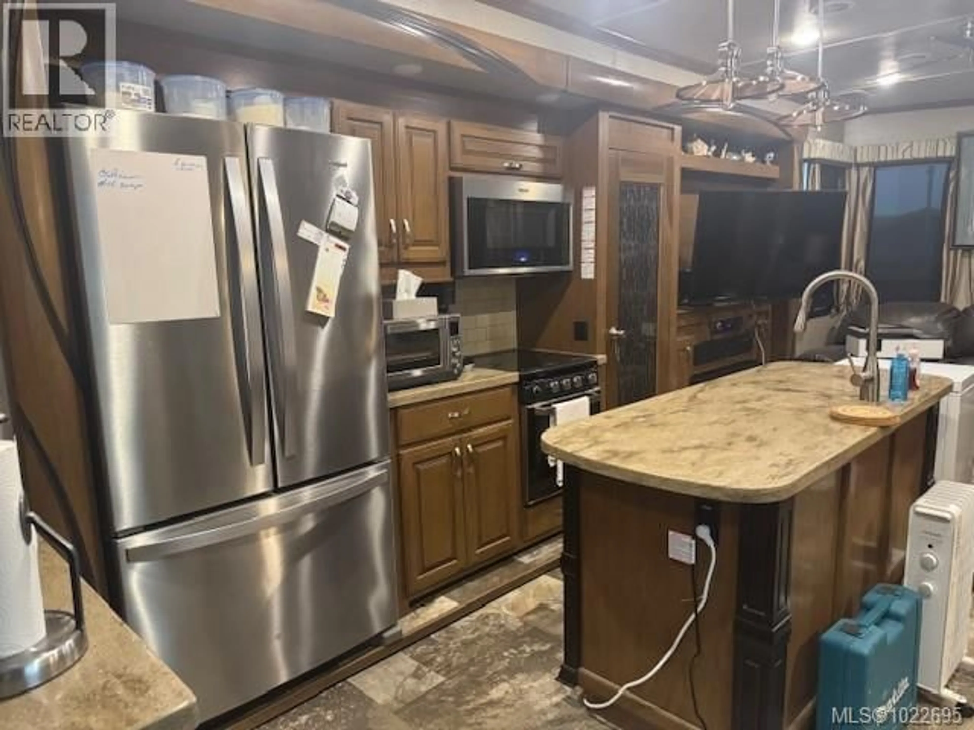 Unknown for 1 - 6901 ISLAND HIGHWAY, Bowser British Columbia V0R1G0