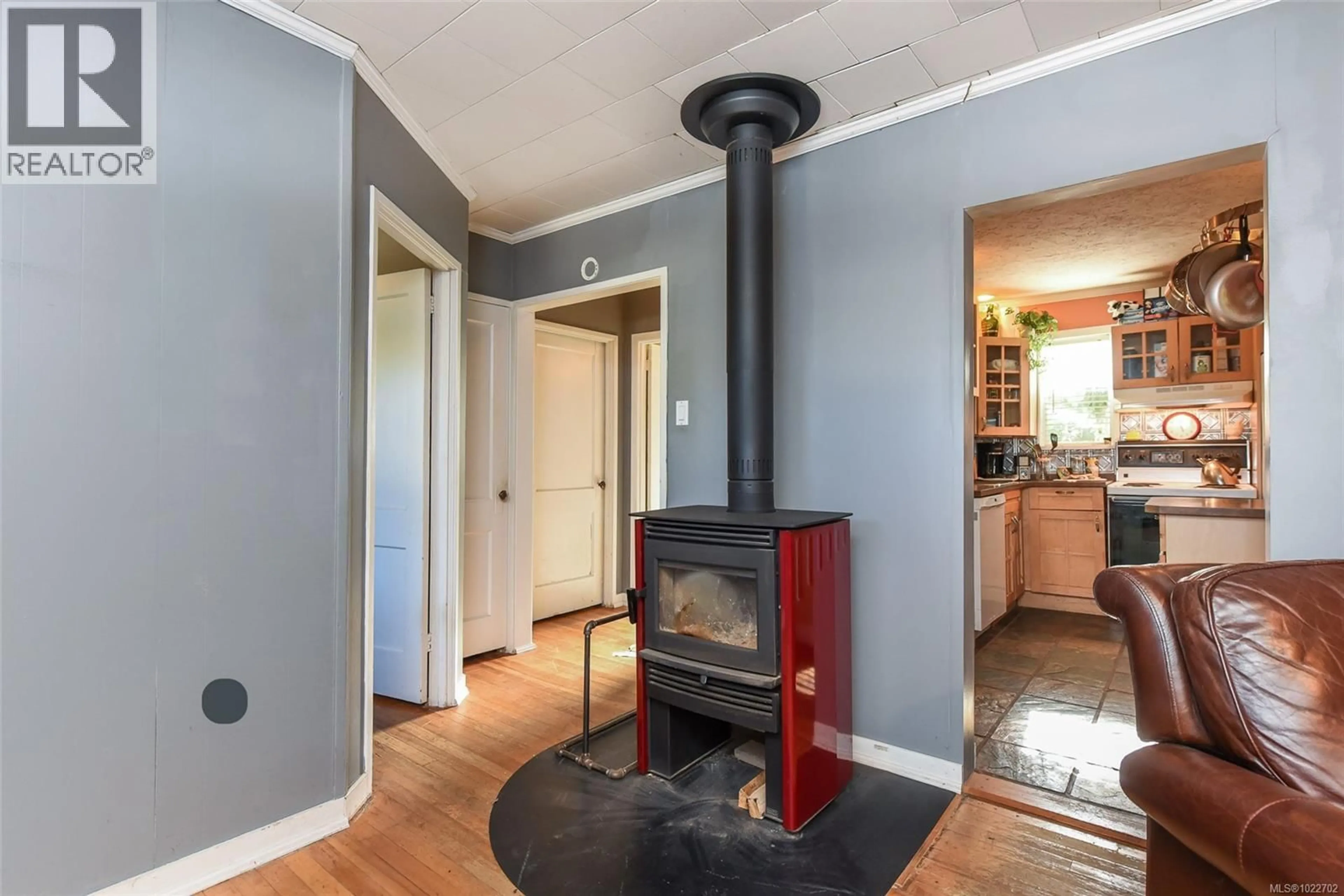 A pic of a room for 2767 ULVERSTON AVENUE, Cumberland British Columbia V0R1S0