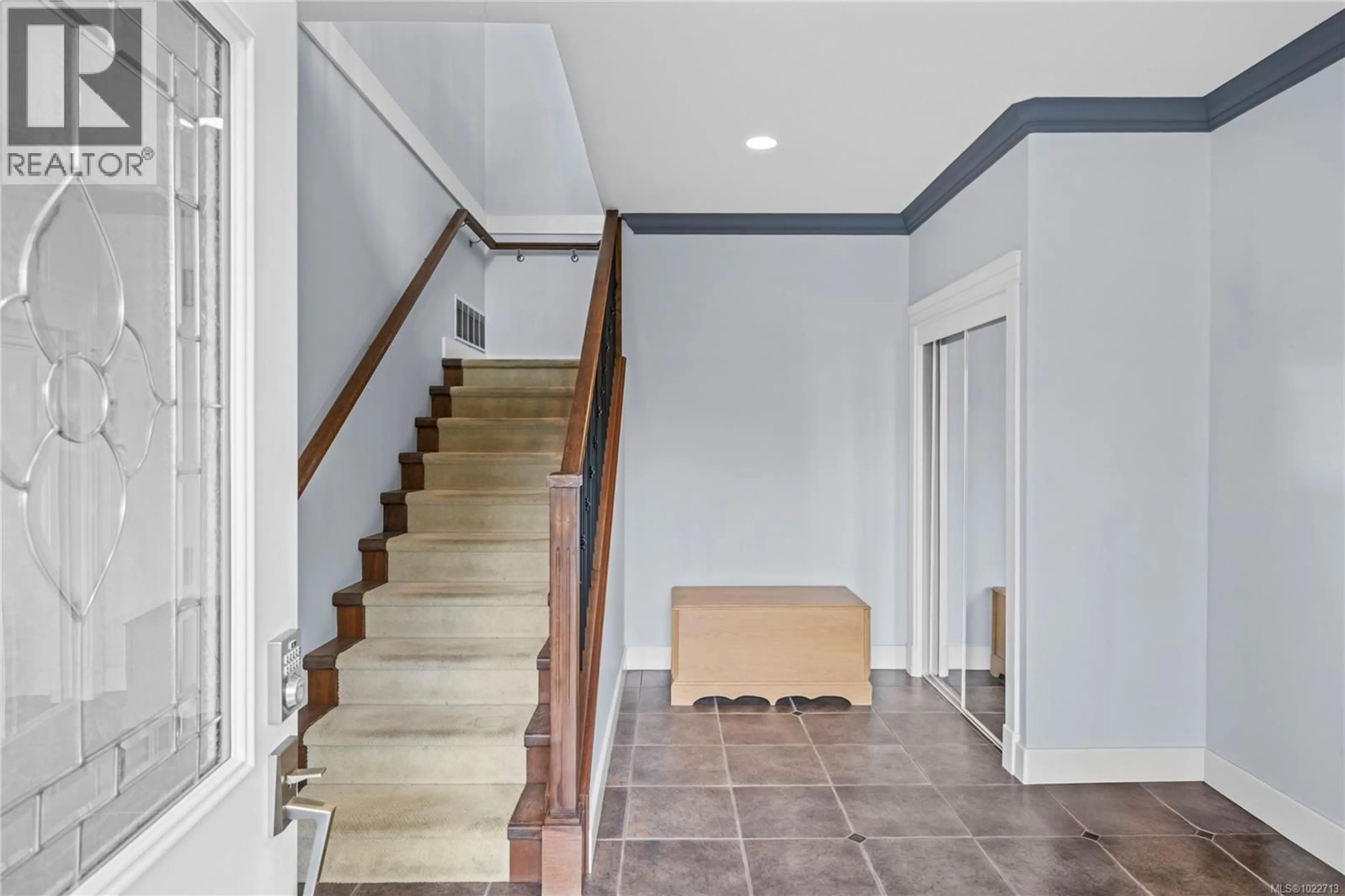 Indoor entryway for A - 401 NEVILLE STREET, Ladysmith British Columbia V9G1A3