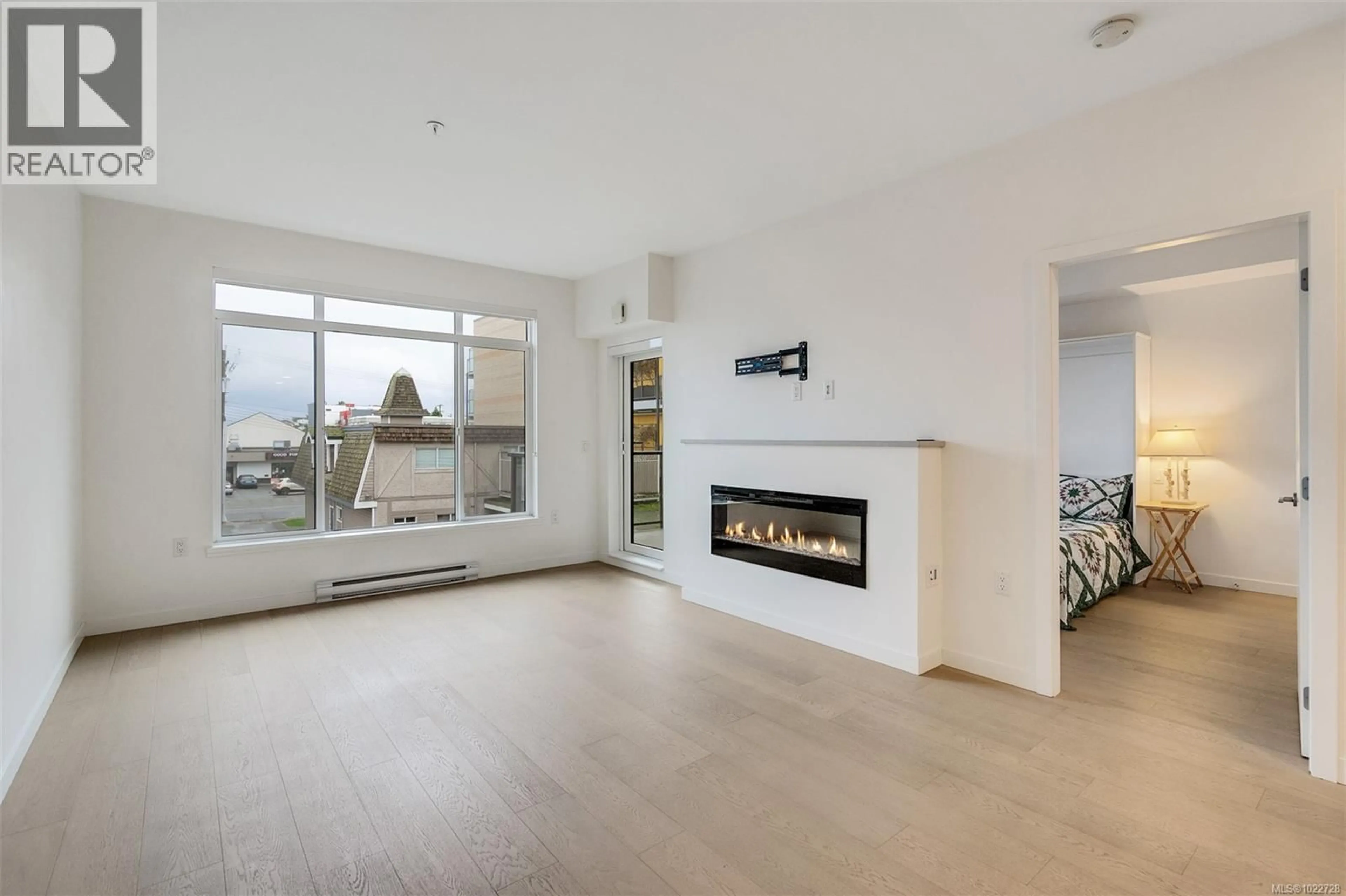 A pic of a room for 302 - 9775 FOURTH STREET, Sidney British Columbia V8L2Z8