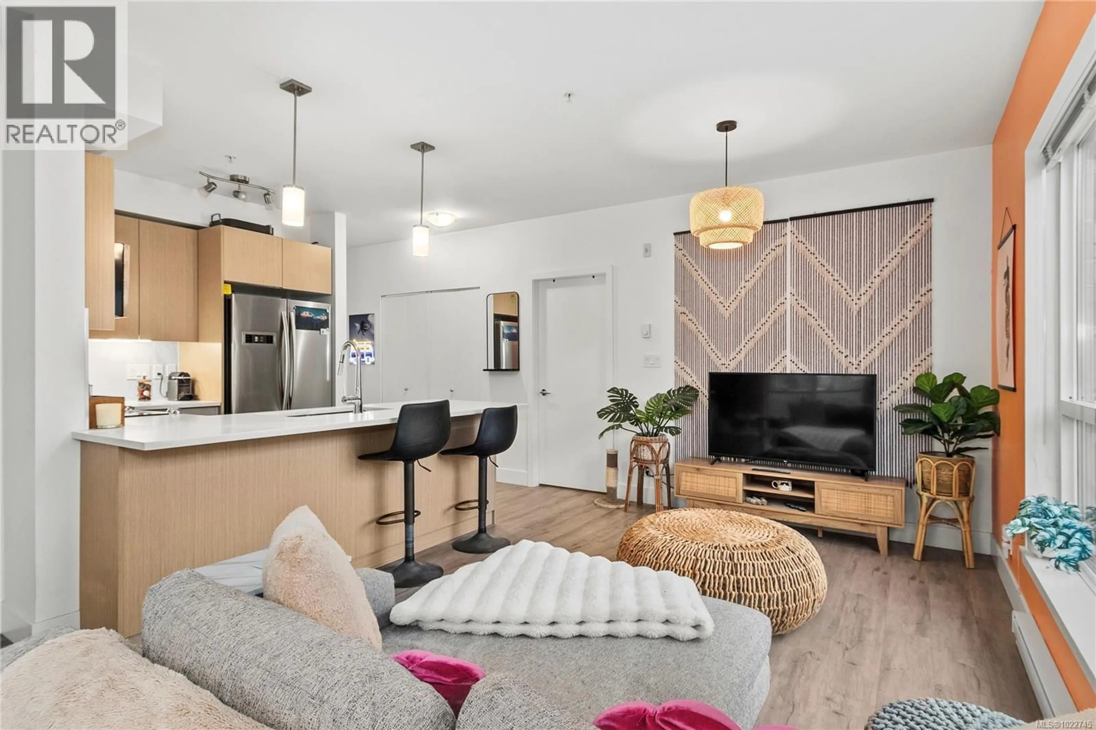 Living room with furniture, unknown for 102 - 3070 KILPATRICK AVENUE, Courtenay British Columbia V9N0G7