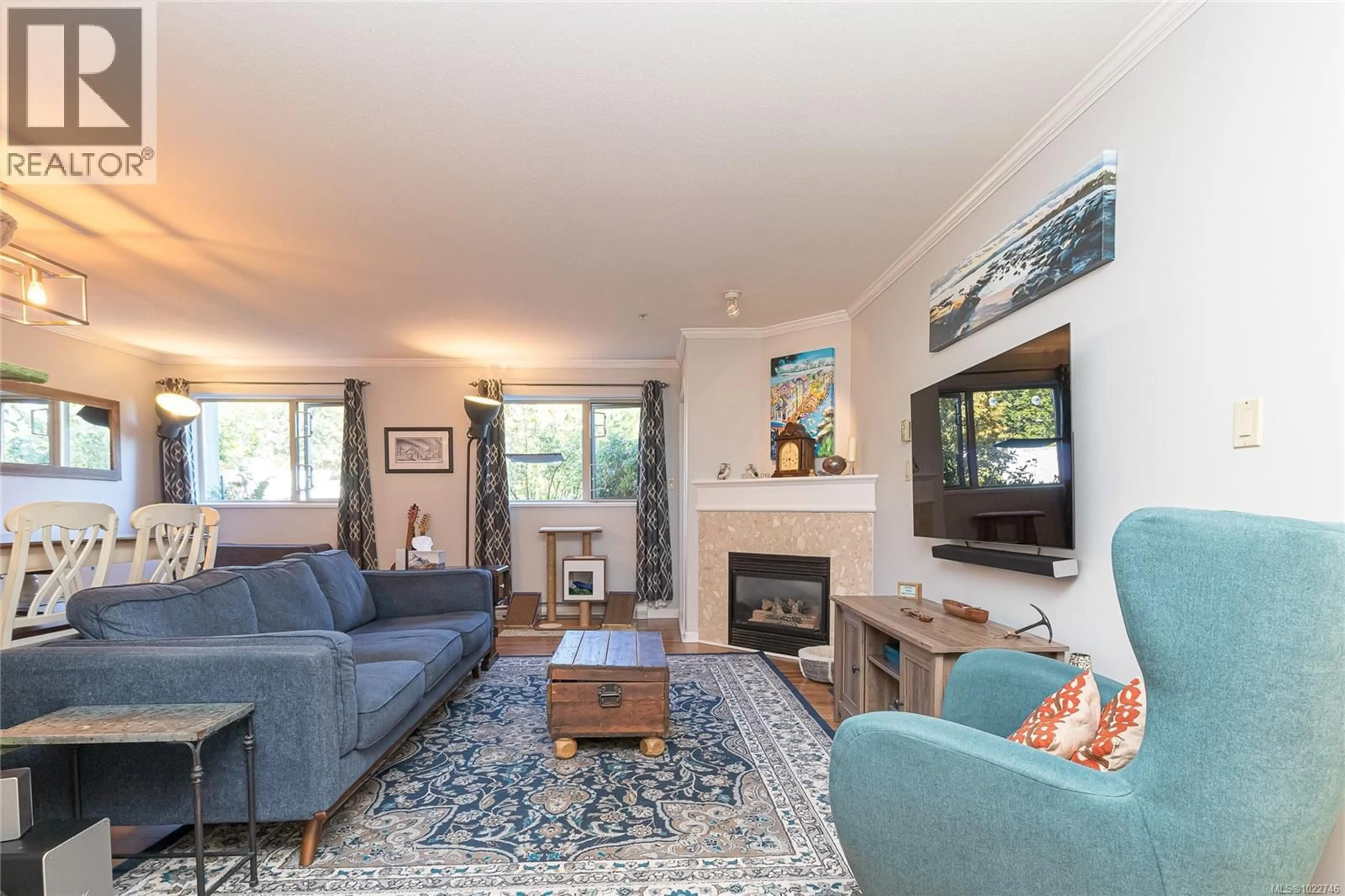 Living room with furniture, unknown for 107 - 27 SONGHEES ROAD, Victoria British Columbia V9A7M6