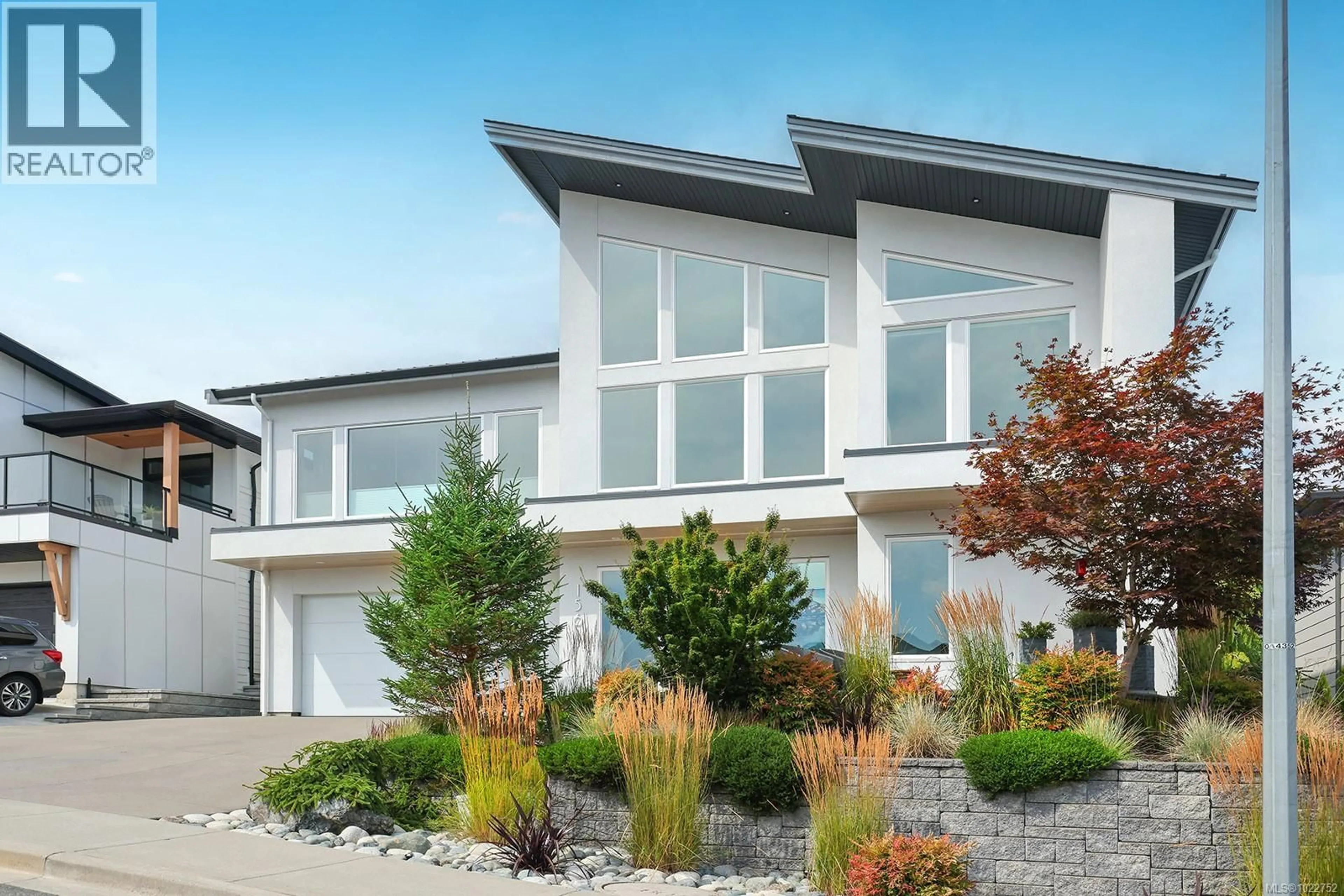 Home with vinyl exterior material, street for 156 GOLDEN OAKS CRESCENT, Nanaimo British Columbia V9T0K8