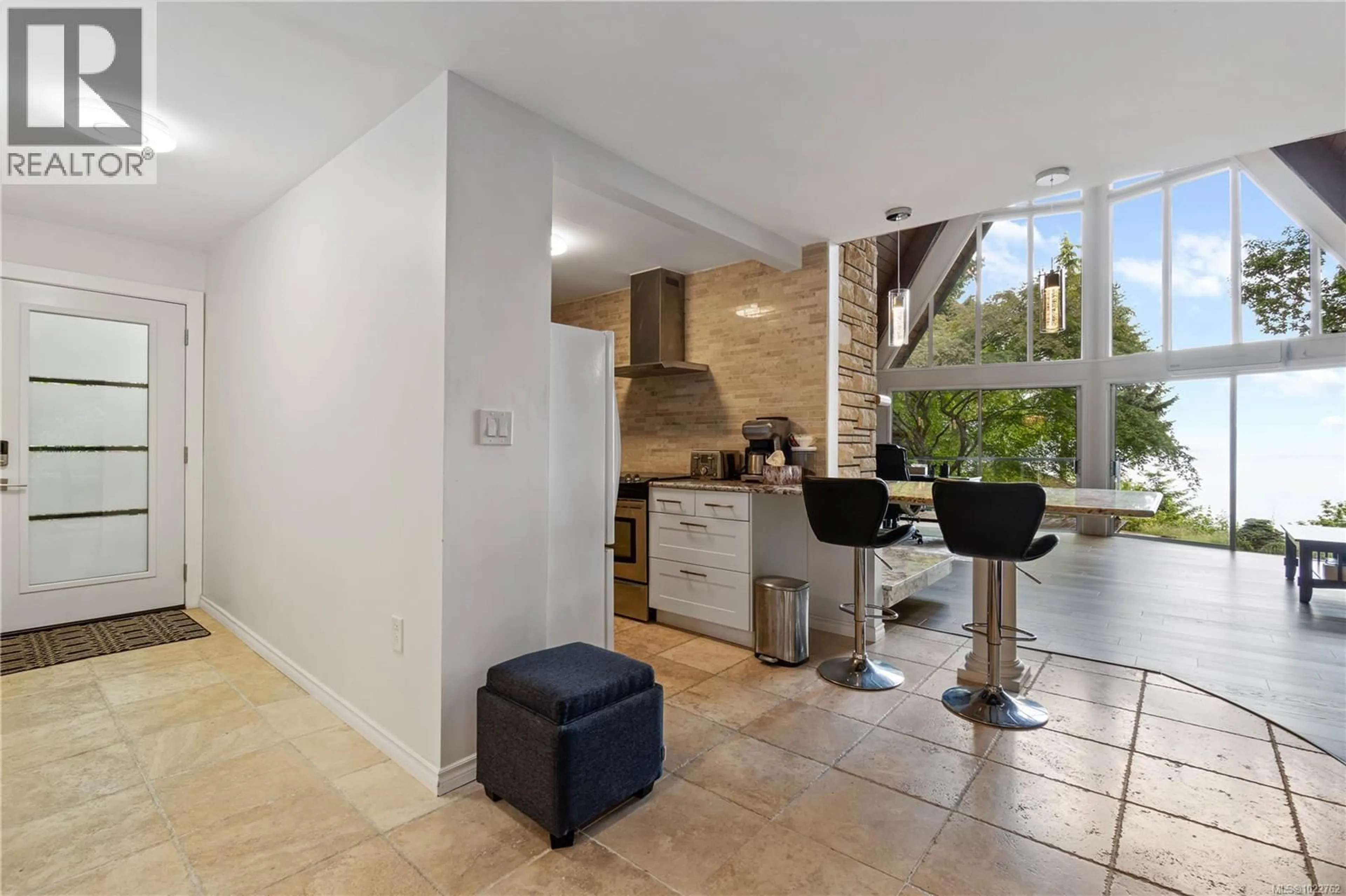 Unknown for 5948 WALDBANK ROAD, Nanaimo British Columbia V9V1C8