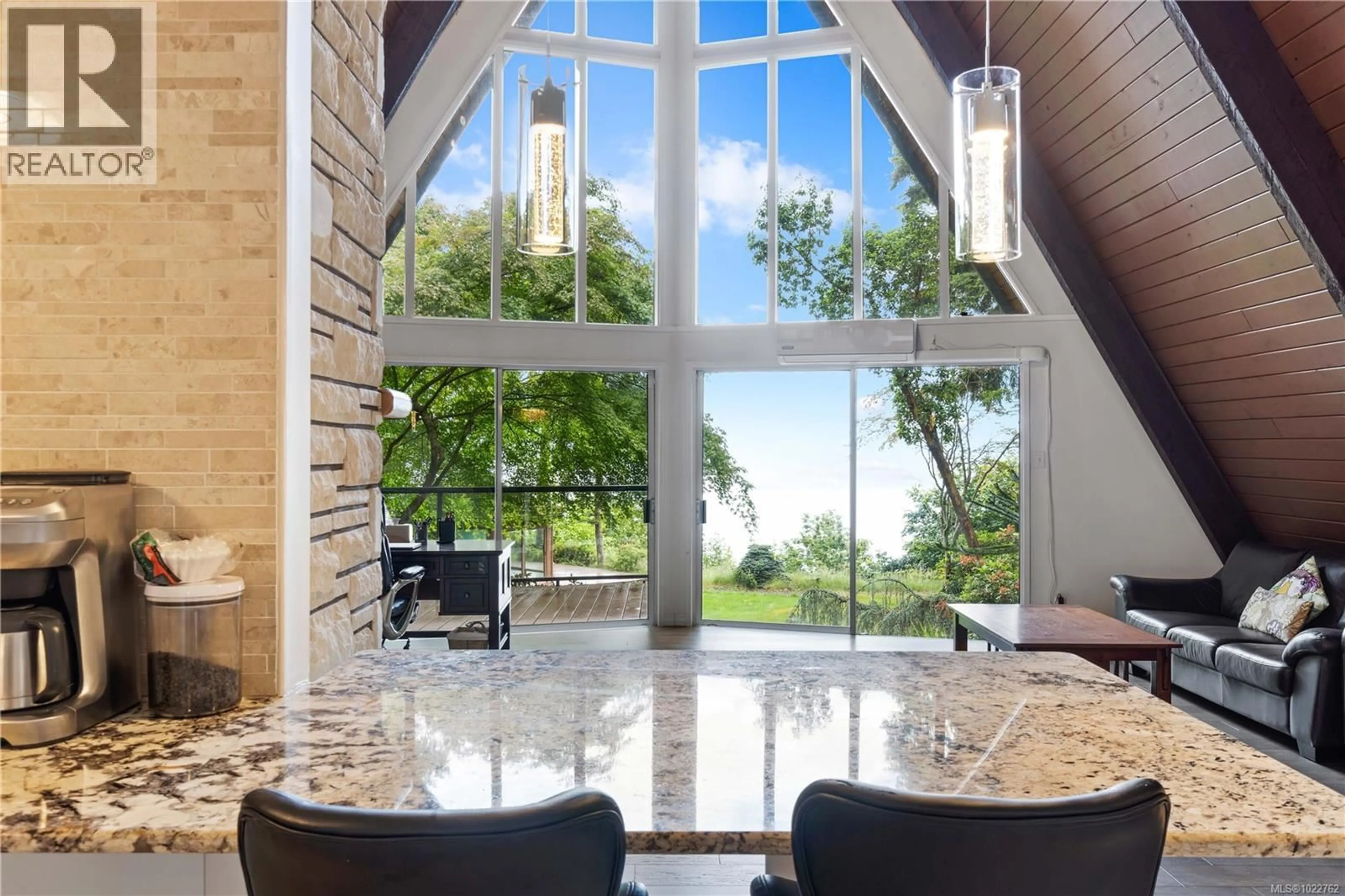 Dining room, ceramic/tile floor for 5948 WALDBANK ROAD, Nanaimo British Columbia V9V1C8