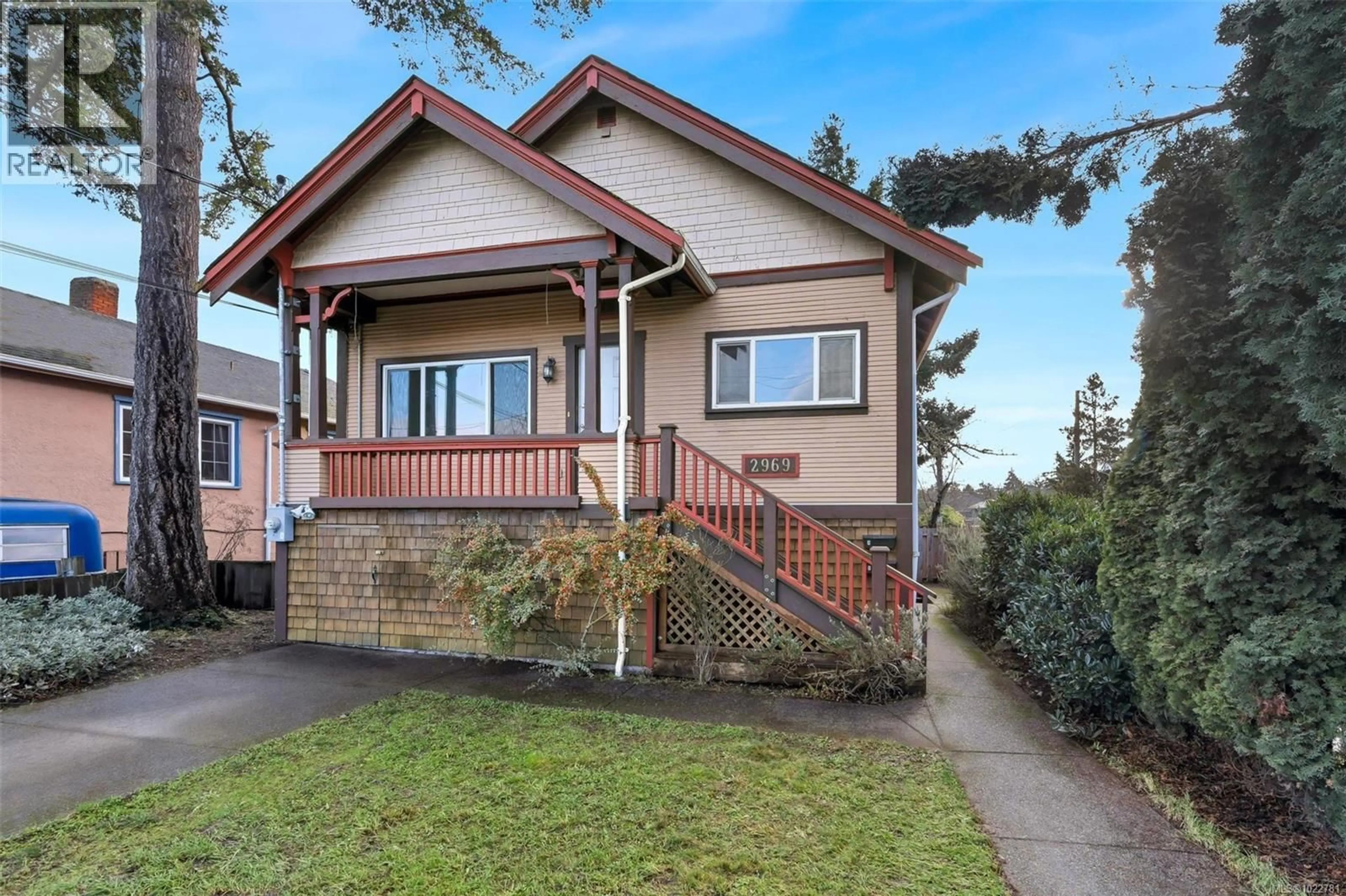 Unknown for 2969 CEDAR HILL ROAD, Victoria British Columbia V8T3H8