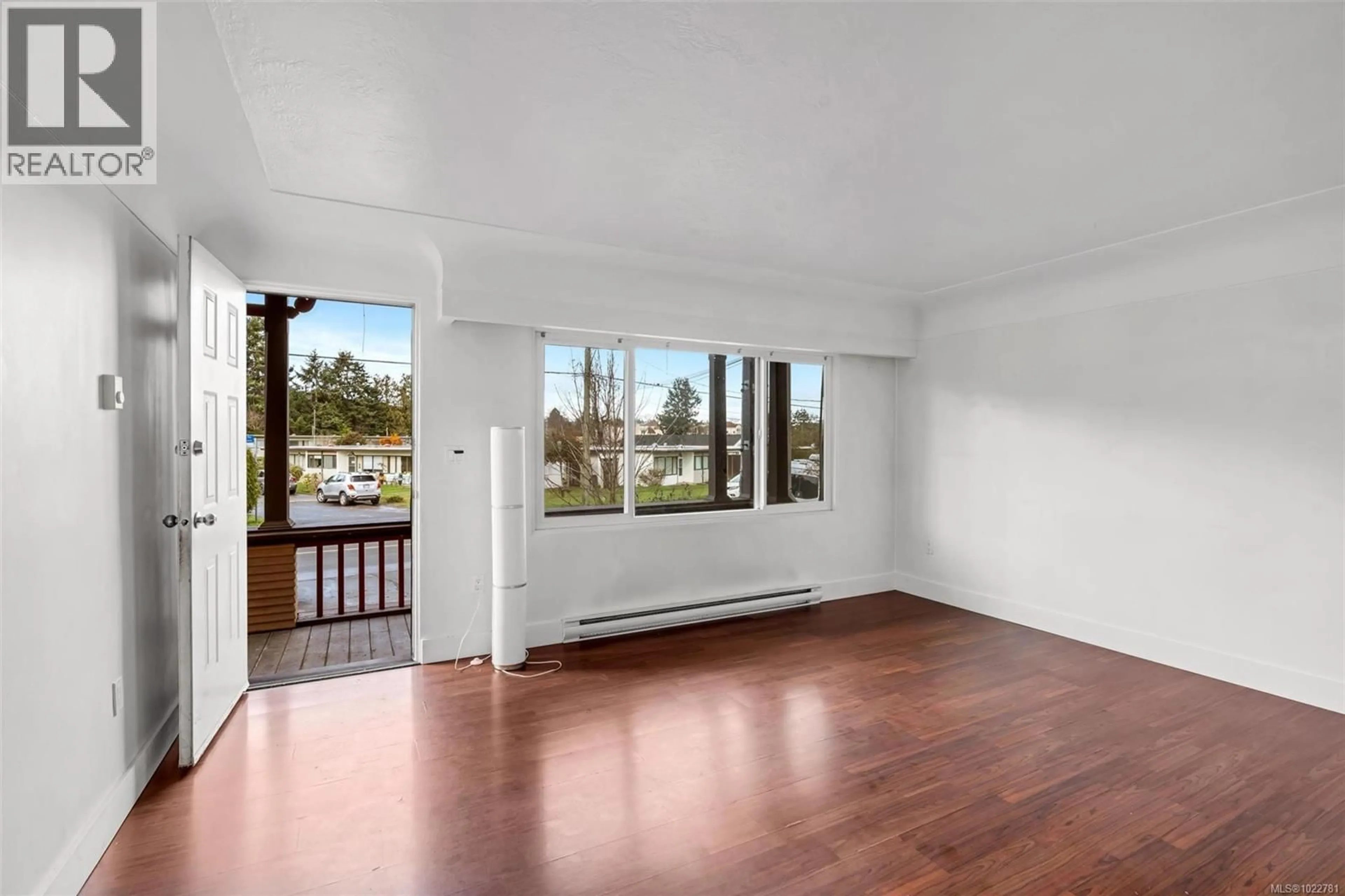 A pic of a room for 2969 CEDAR HILL ROAD, Victoria British Columbia V8T3H8