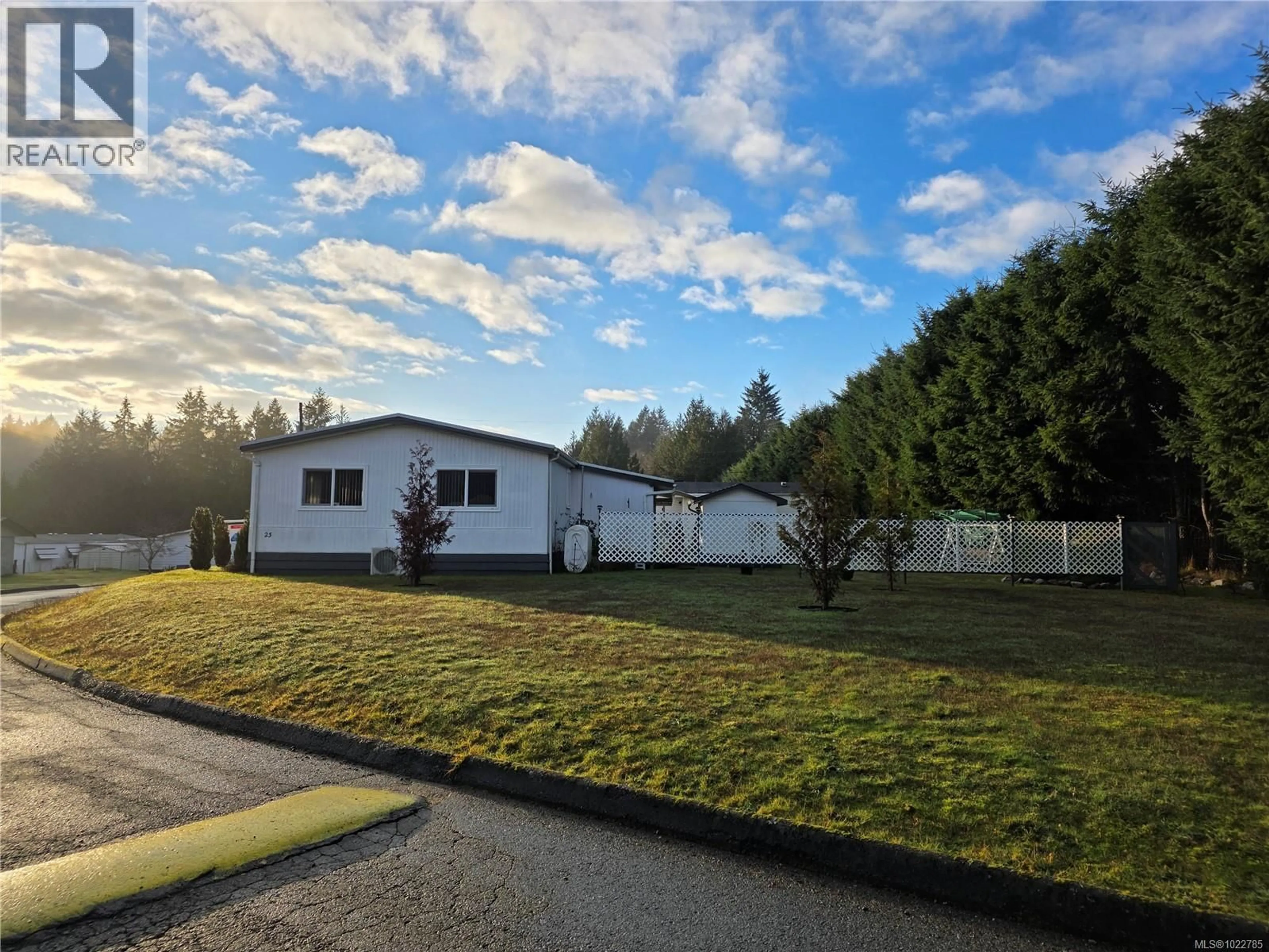 A pic from outside/outdoor area/front of a property/back of a property/a pic from drone, street for 23 - 4935 BROUGHTON STREET, Port Alberni British Columbia V9Y8G7