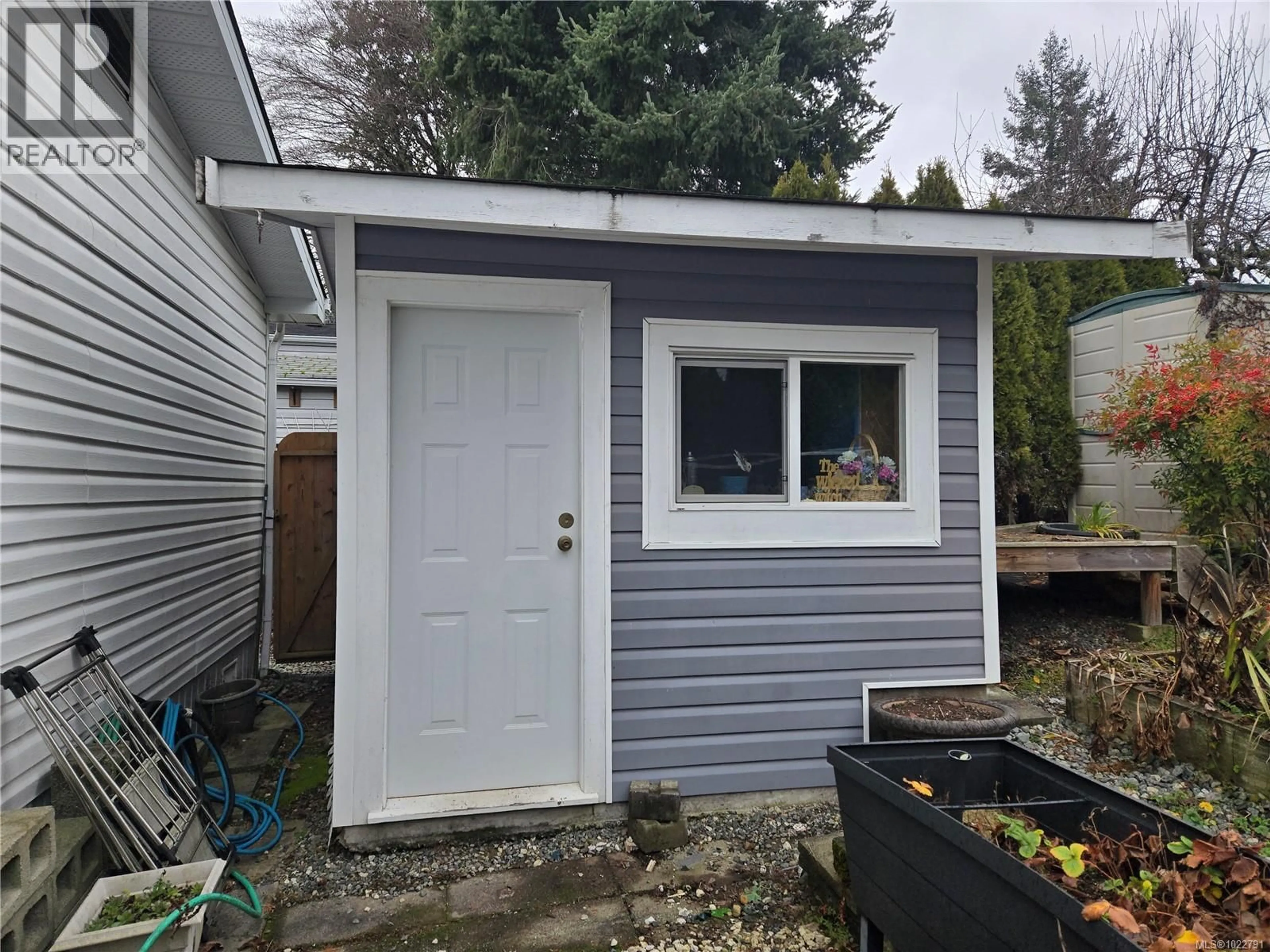 Shed for 19 - 2501 LABIEUX ROAD, Nanaimo British Columbia V9T5X3