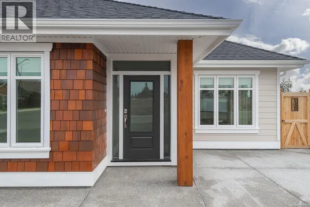 908 RIDGELINE BOULEVARD, Parksville 2