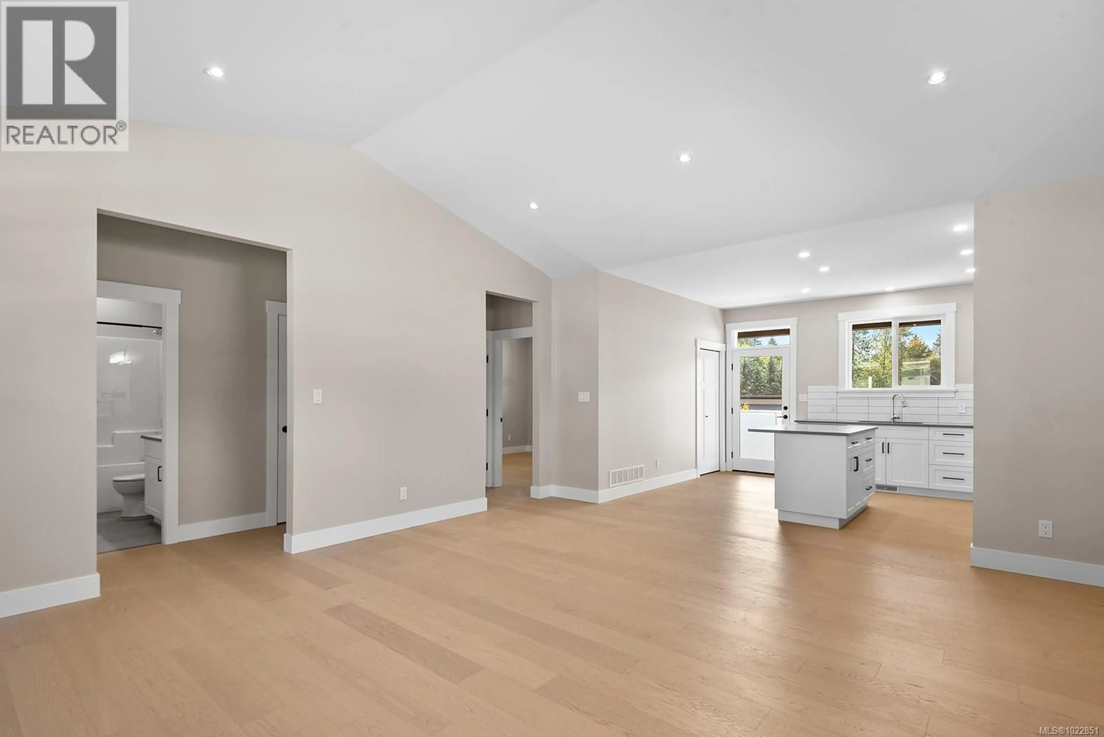 Unknown for 212 OAK LANE, Lake Cowichan British Columbia V0R2G0