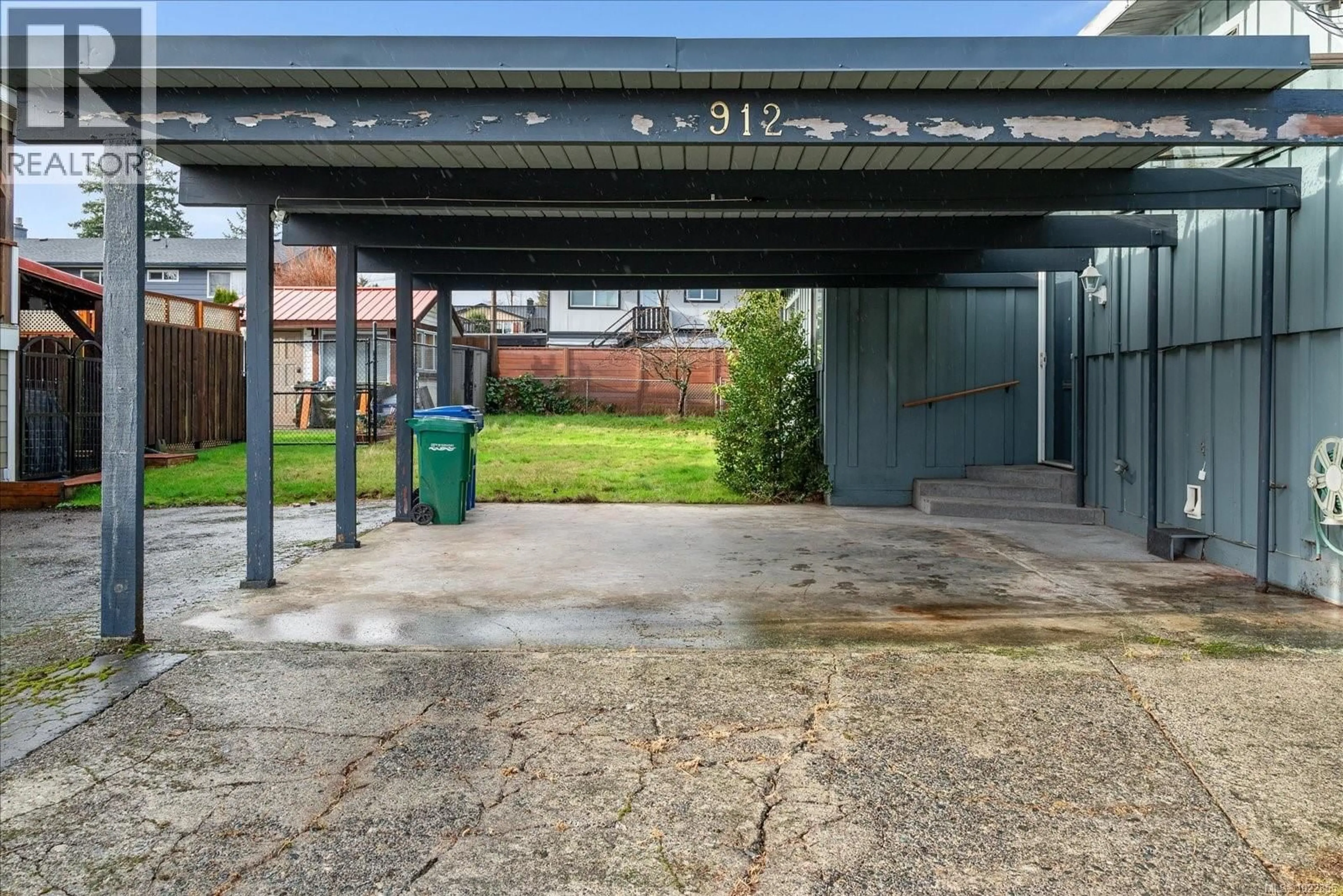 Patio, street for 912 CAPILANO PLACE, Nanaimo British Columbia V9T1S3