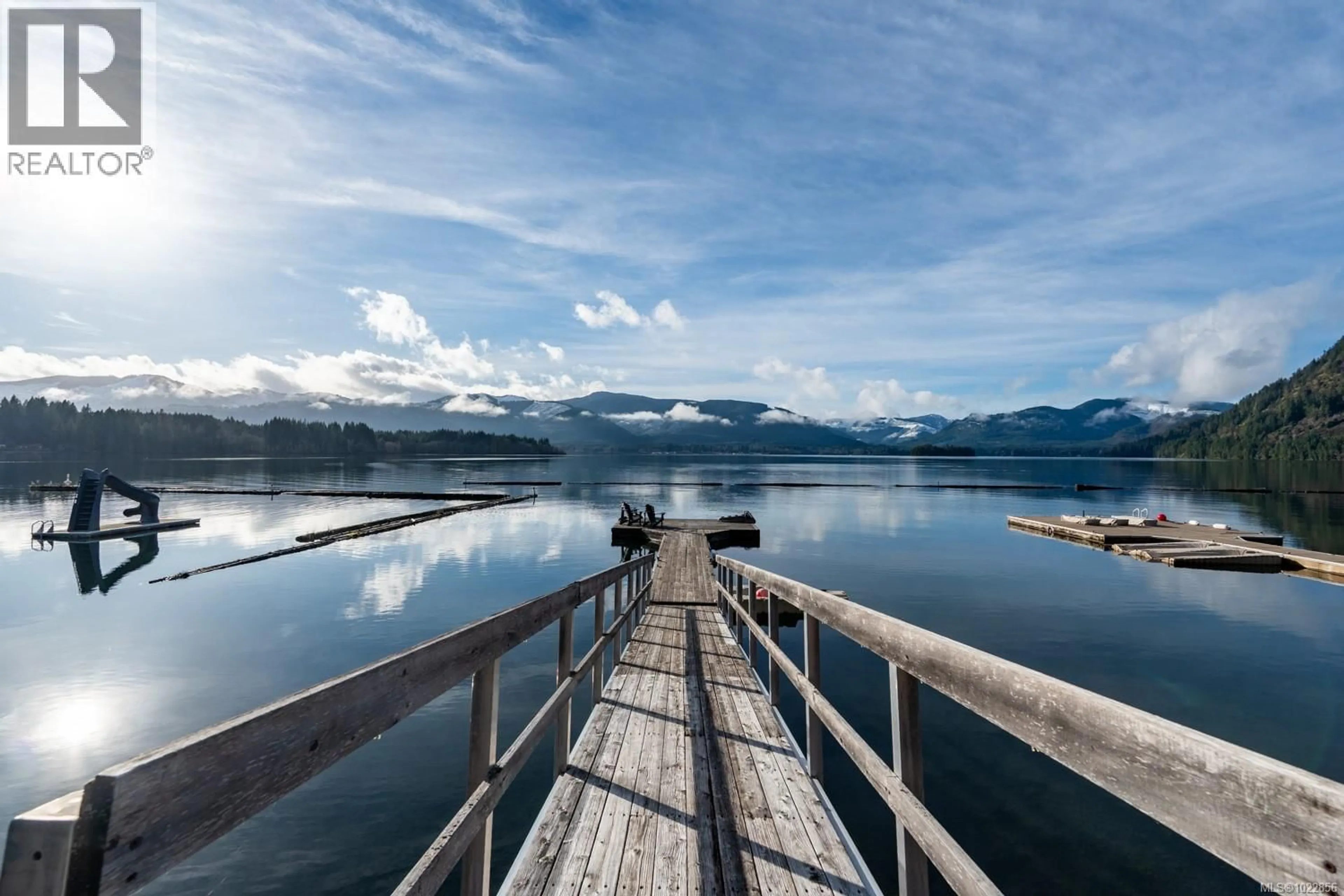 Blurry image for 7364 LAKEFRONT DRIVE, Lake Cowichan British Columbia V0R2G0