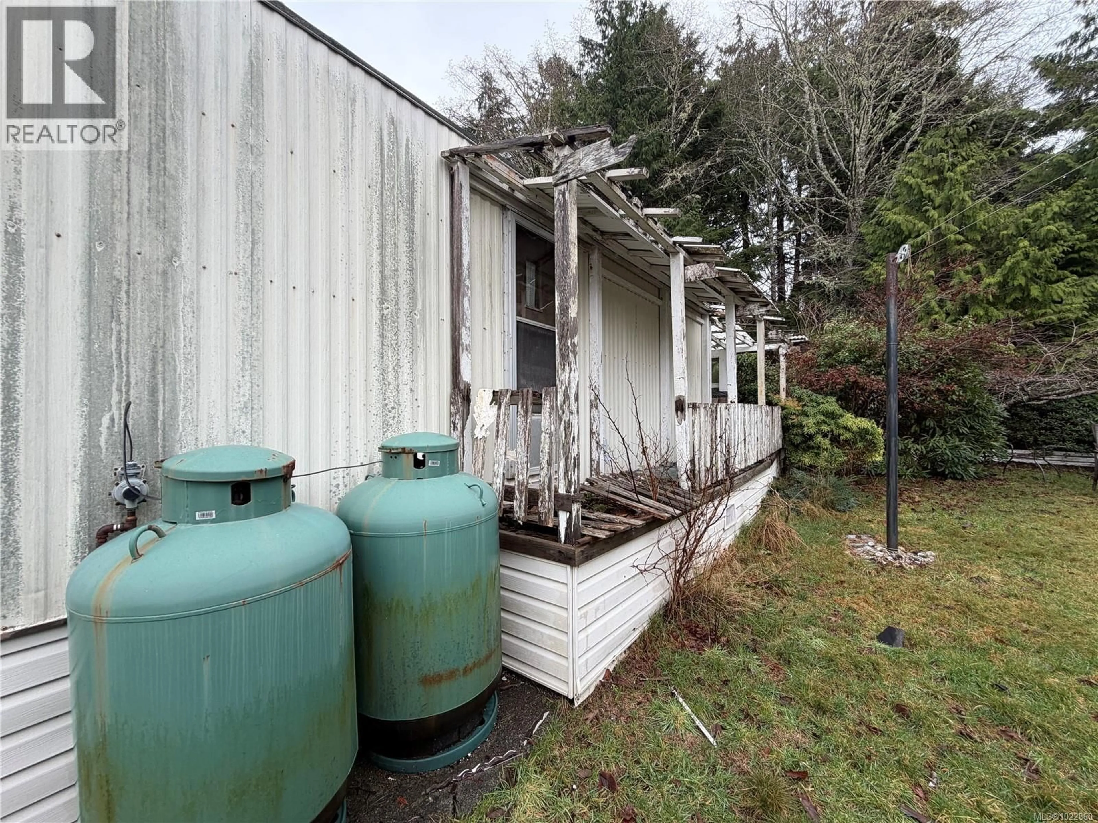 Shed for 442 ORCA CRESCENT, Ucluelet British Columbia V0R3A0