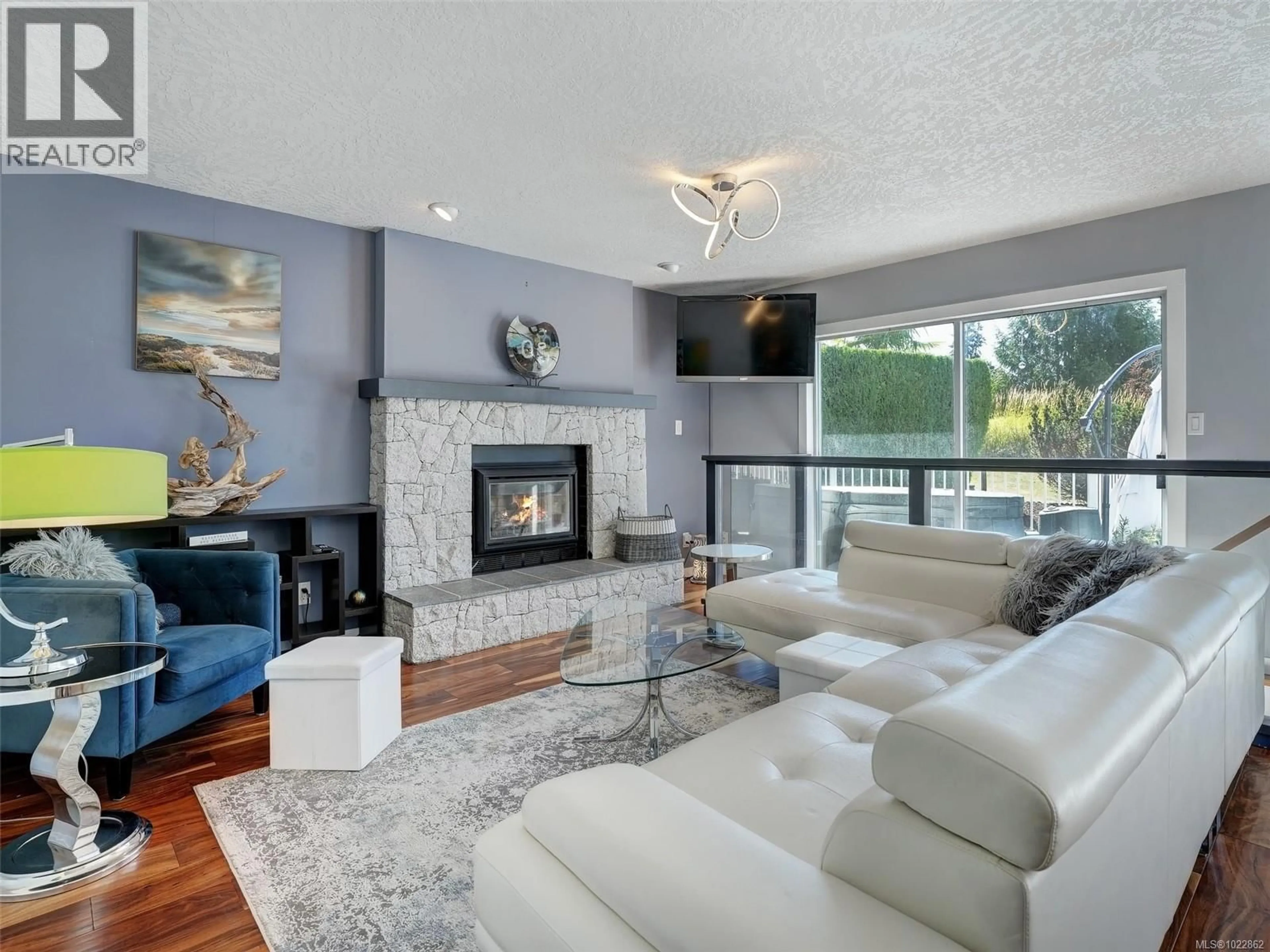 Living room with furniture, unknown for 3718 ARBUTUS DRIVE NORTH, Cobble Hill British Columbia V8H0K8