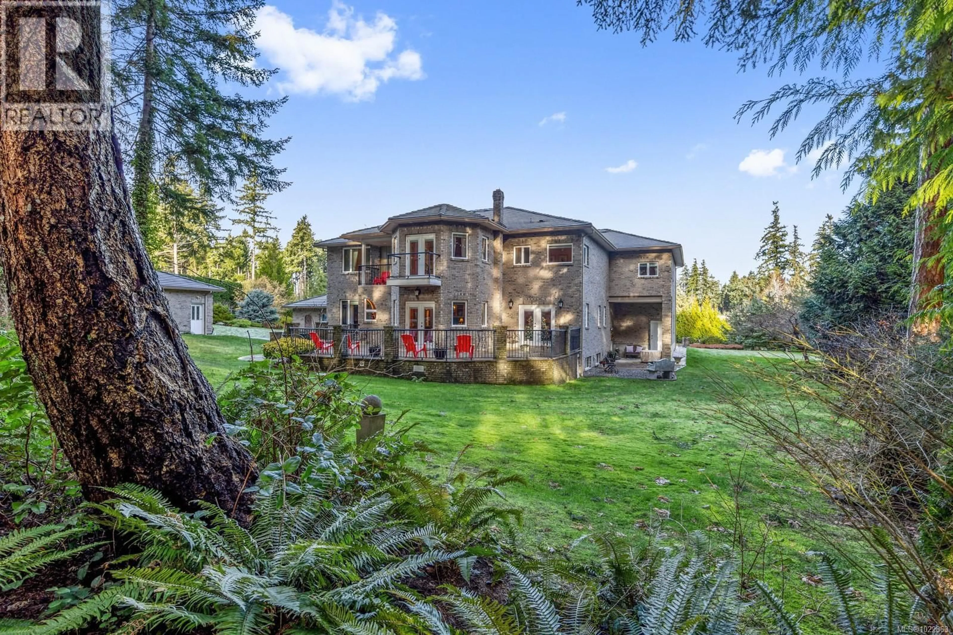 A pic from outside/outdoor area/front of a property/back of a property/a pic from drone, unknown for 1781 THURBER ROAD, Comox British Columbia V9M1A4