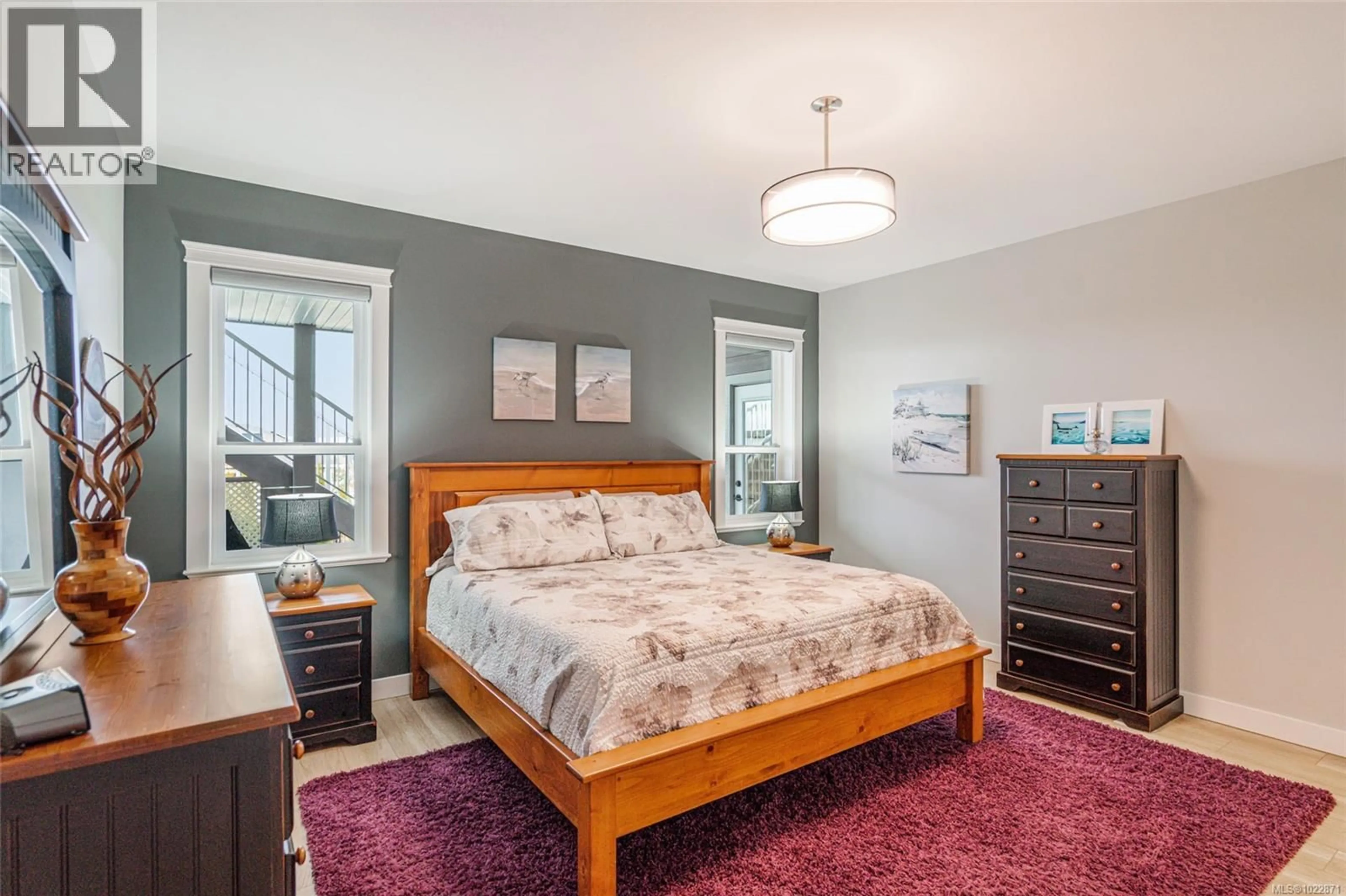 Bedroom with bed, unknown for 3311 EAGLEVIEW CRESCENT, Courtenay British Columbia V9N0B6