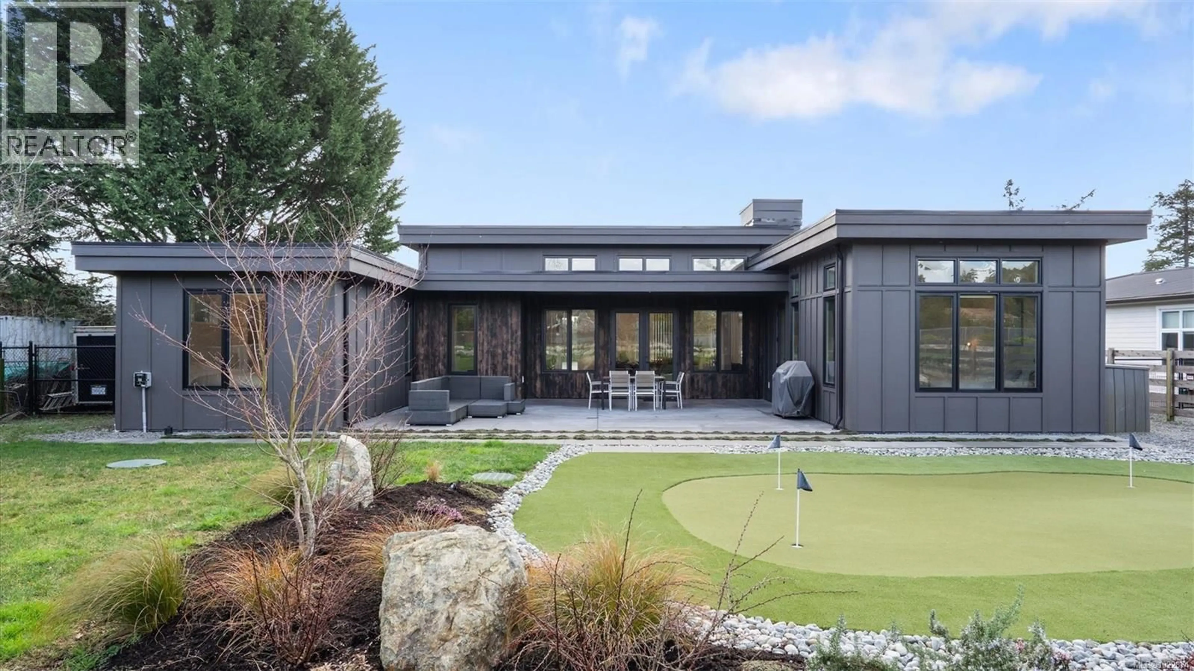 Patio, unknown for 854 BIRCH ROAD, North Saanich British Columbia V8L5R9