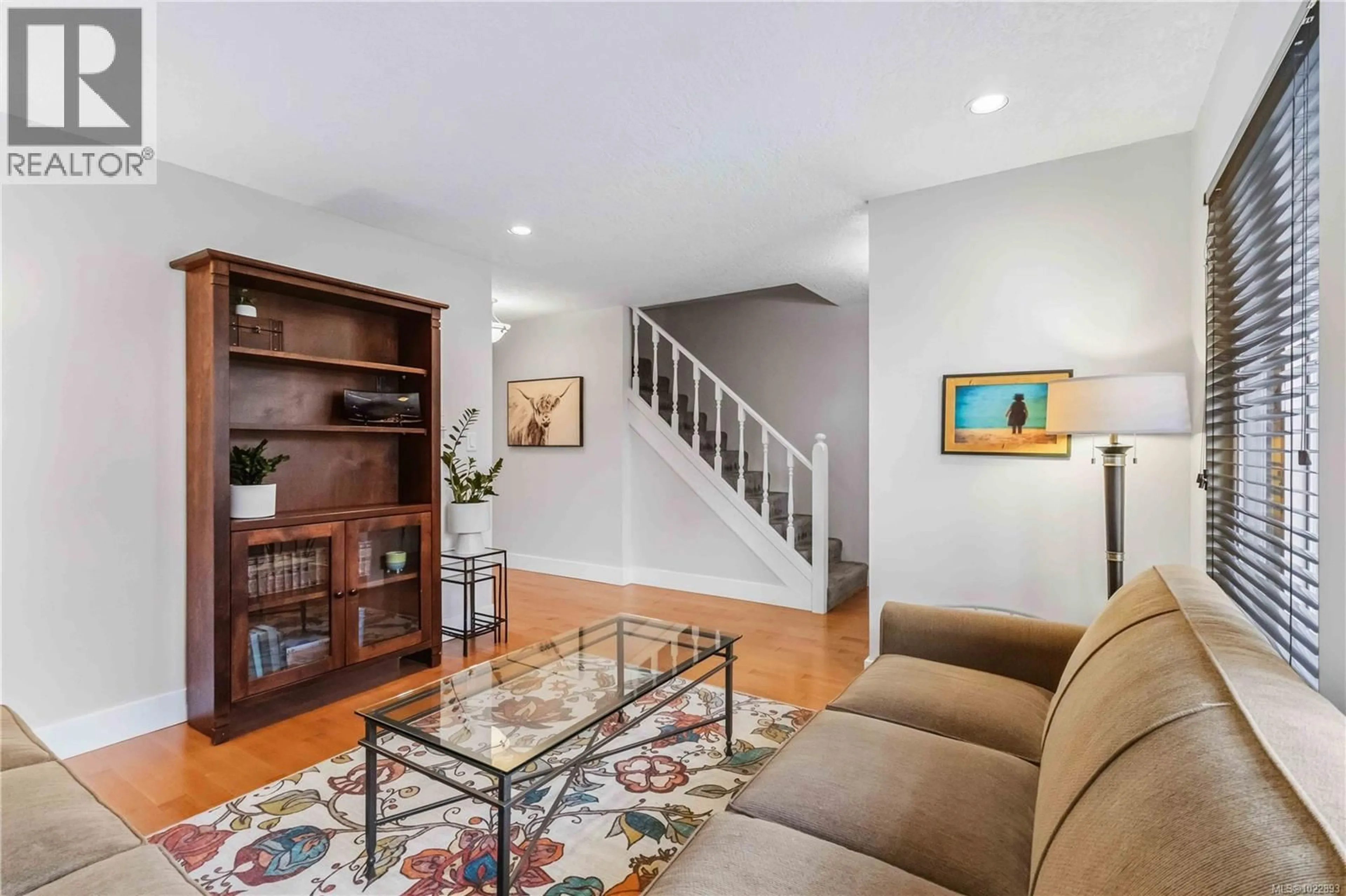 Living room with furniture, unknown for 18 - 1741 MCKENZIE AVENUE, Saanich British Columbia V8N1A6