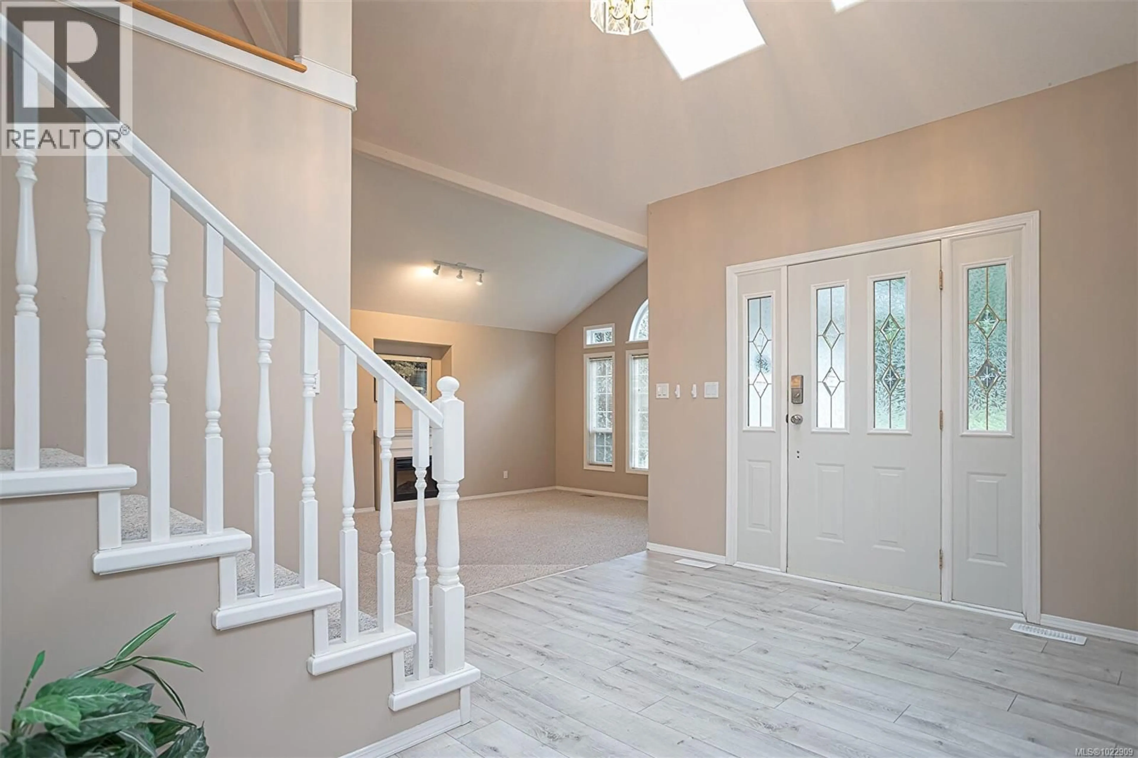 Indoor entryway for 6420 DIANA DRIVE, Duncan British Columbia V9L5V1