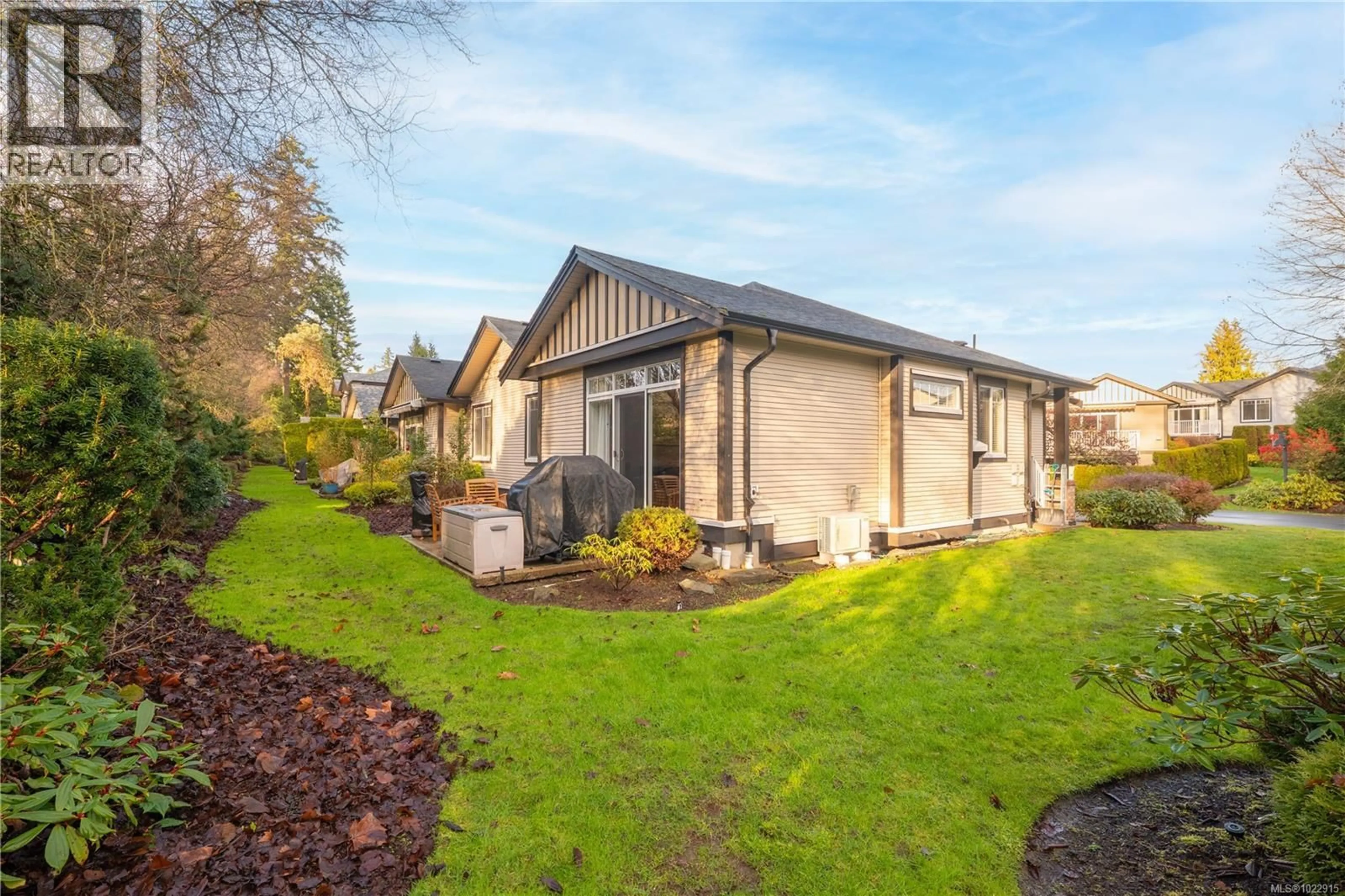 A pic from outside/outdoor area/front of a property/back of a property/a pic from drone, building for 15 - 3110 COOK STREET, Chemainus British Columbia V0R1K2